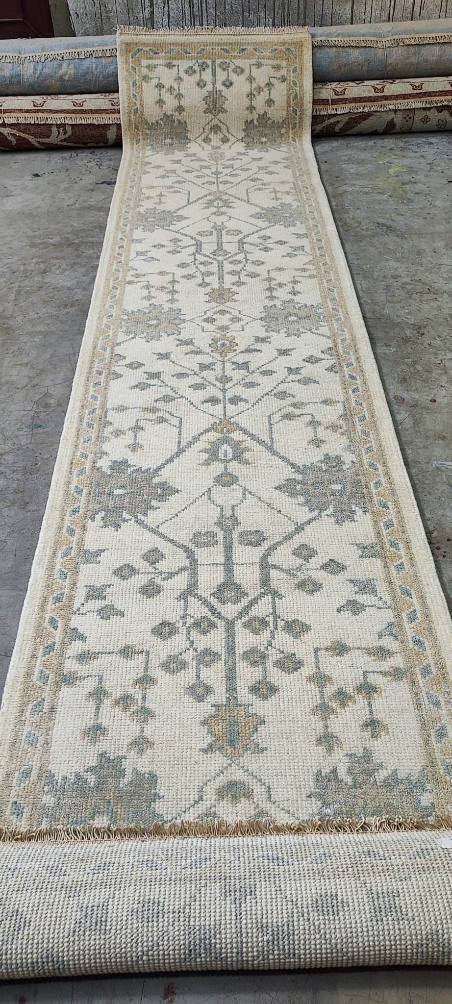 Annemie 2.6x12.3 Ivory Oushak | Banana Manor Rug Factory Outlet