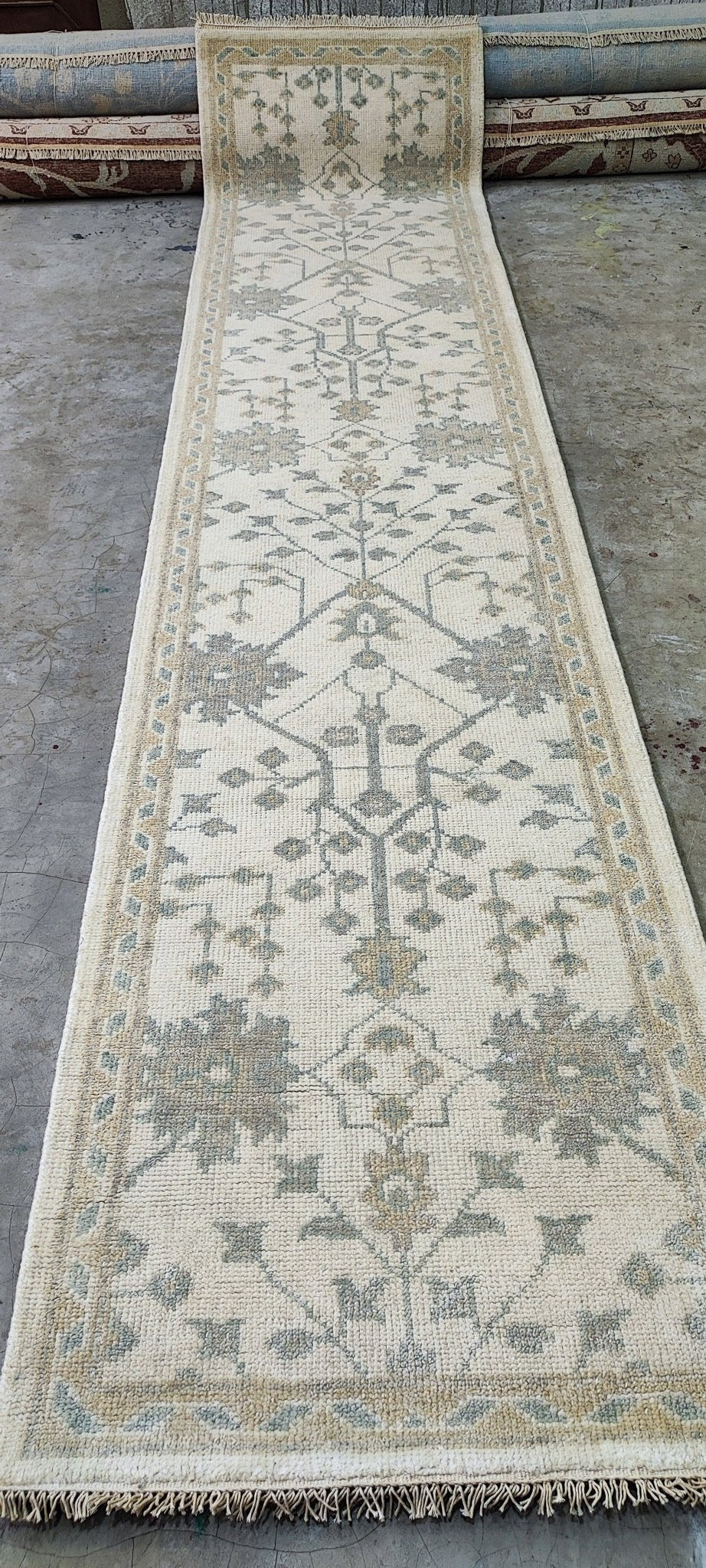 Annemie 2.6x12.3 Ivory Oushak | Banana Manor Rug Factory Outlet