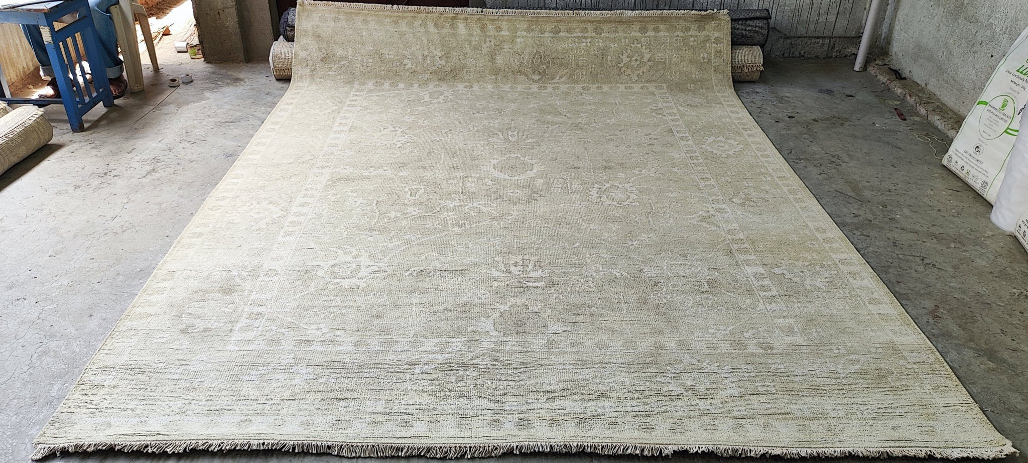 Antonio O'Hara 8x10 Beige on Beige | Banana Manor Rug Factory Outlet