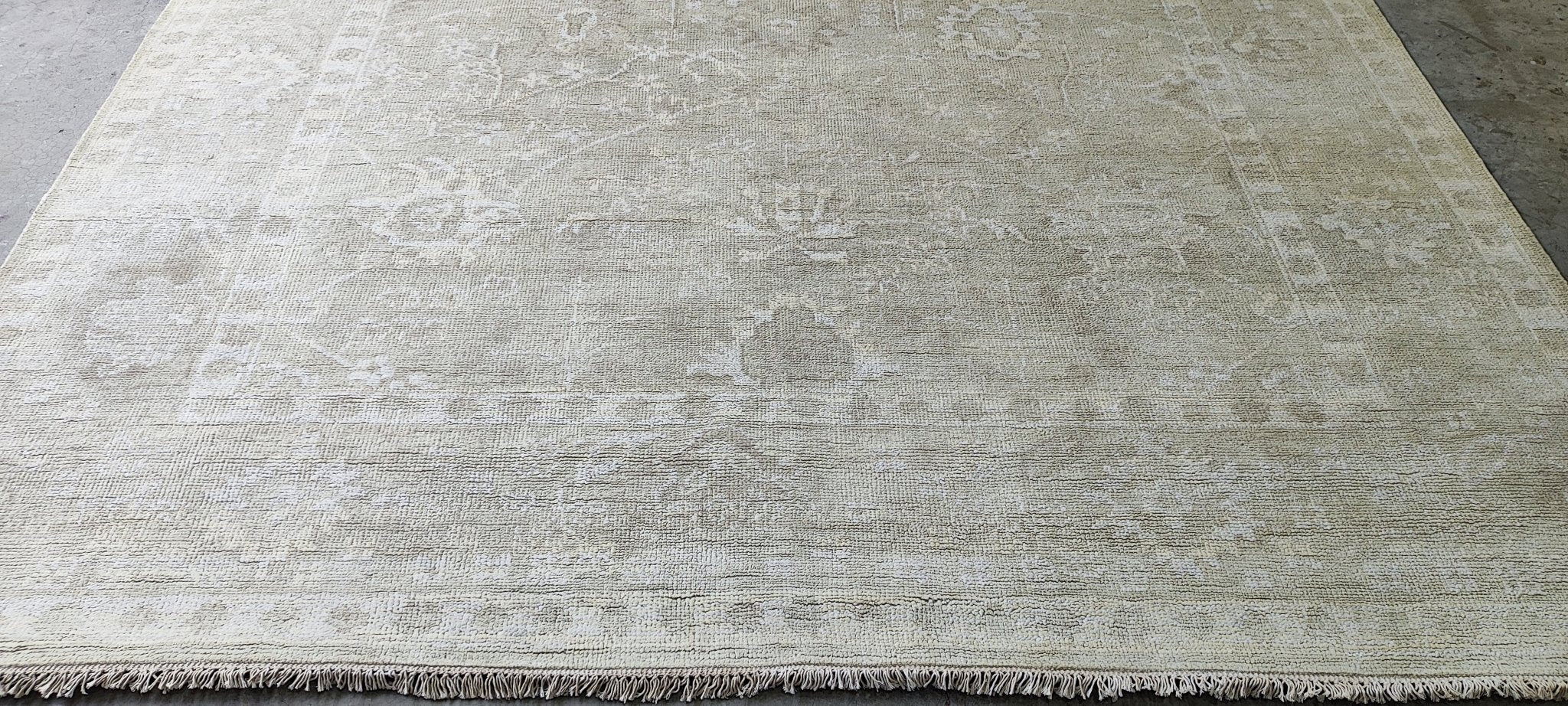 Antonio O'Hara 8x10 Beige on Beige | Banana Manor Rug Factory Outlet