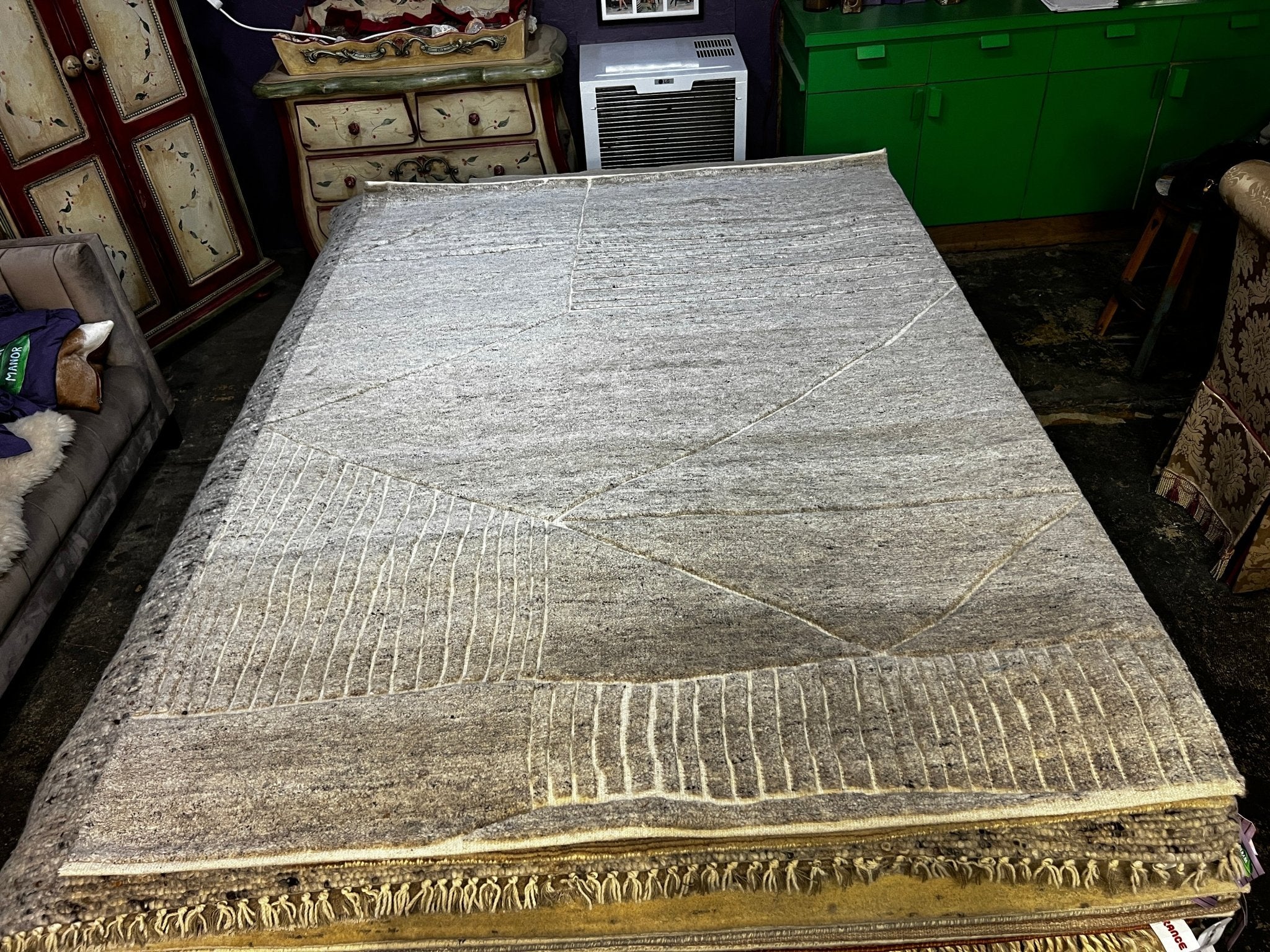 Armond 5.9x8 Hand-Knotted Brownish Pile | Banana Manor Rug Factory Outlet