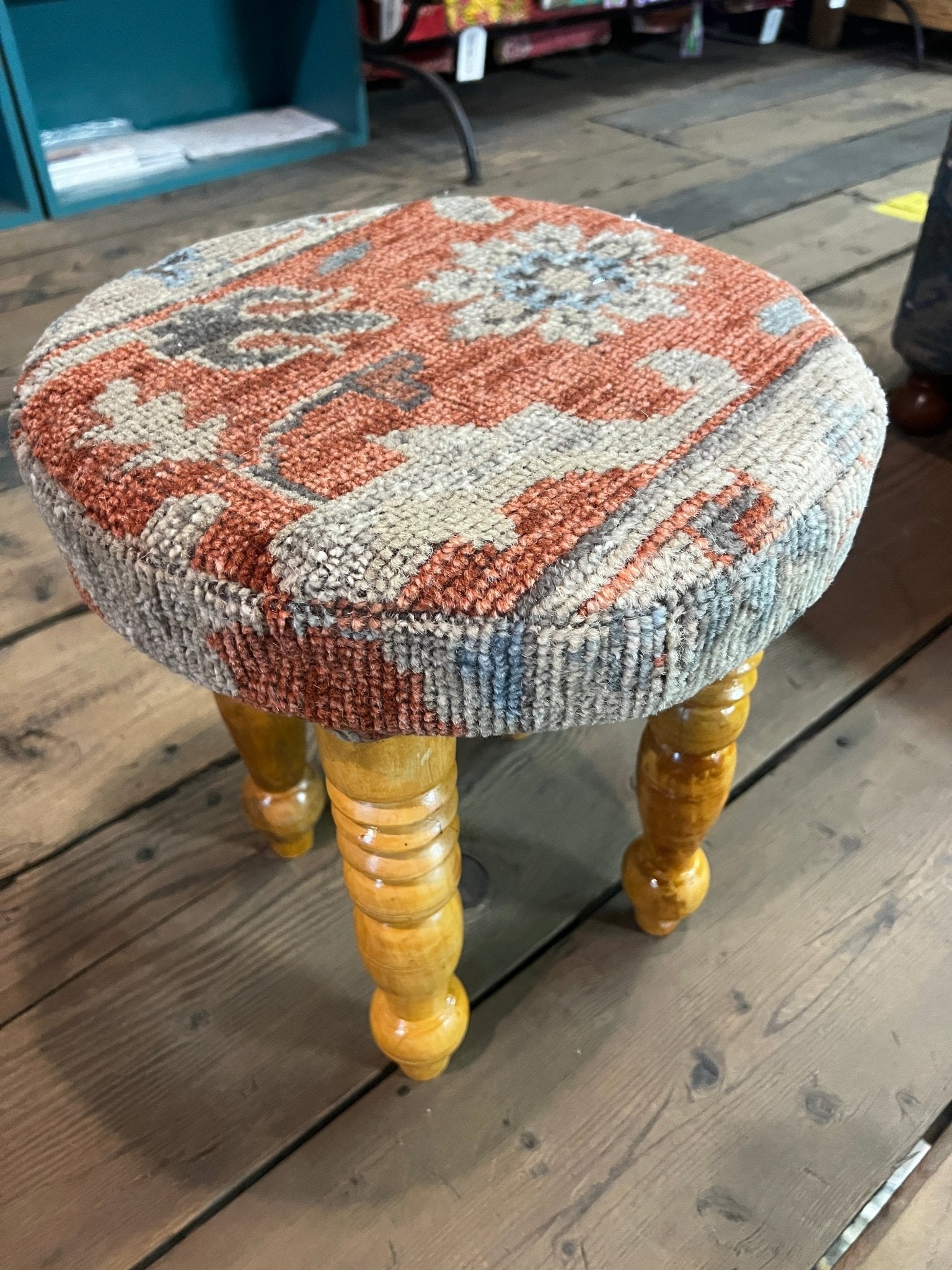 Ava Gardner 14x14x7 Wooden Upholstered Stool | Banana Manor Rug Factory Outlet