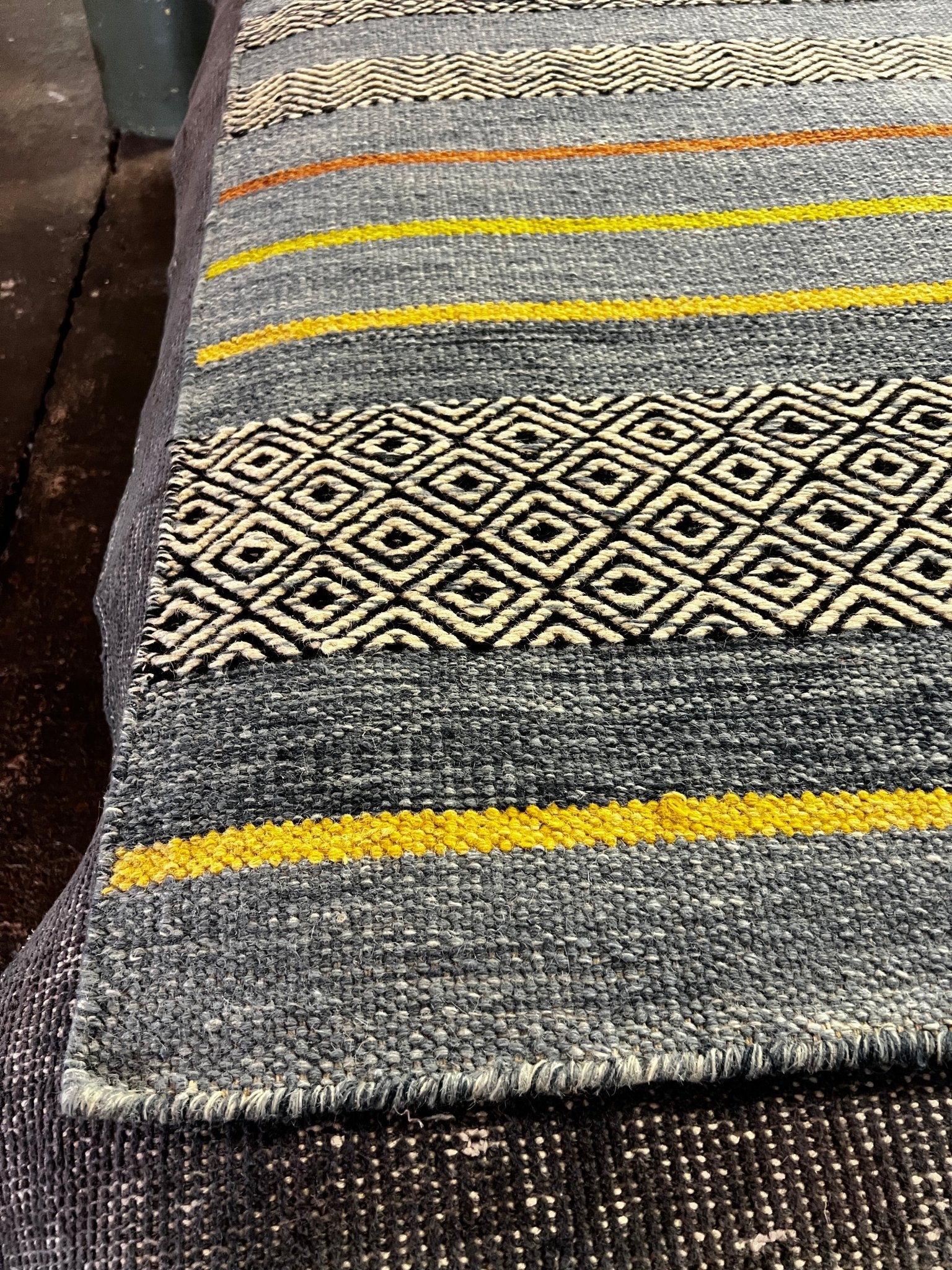 Avenue Pub 6x9 Handwoven Blue Mix Stripe | Banana Manor Rug Factory Outlet