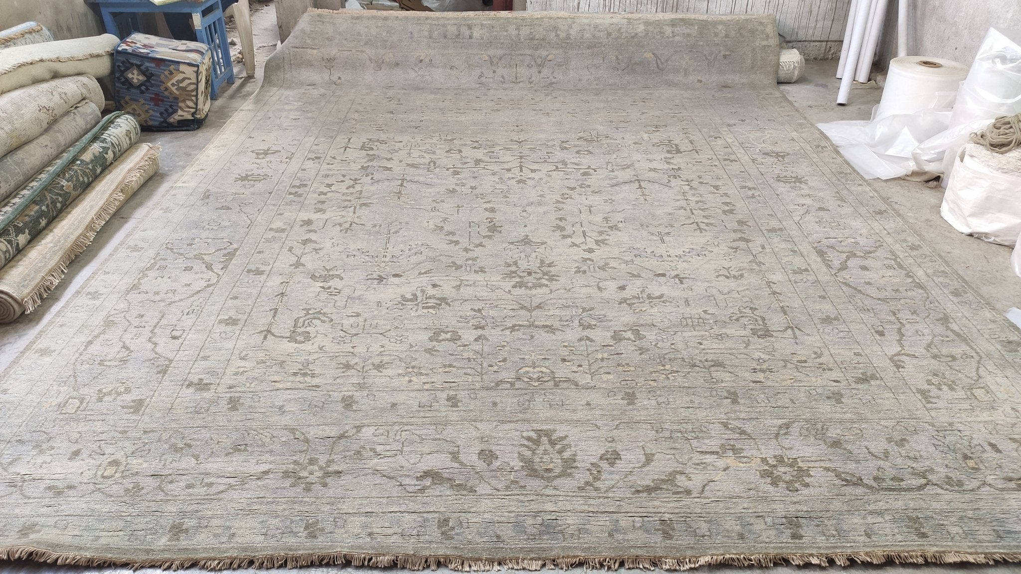 Avery 11x13.9 Grey and Silver Hand-Knotted Oushak Rug | Banana Manor Rug Company