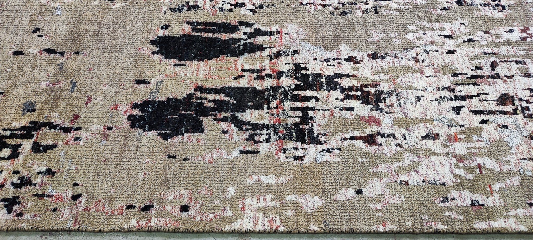 Aya 4.9x7.6 Beige & Tan Hand Knotted | Banana Manor Rug Factory Outlet