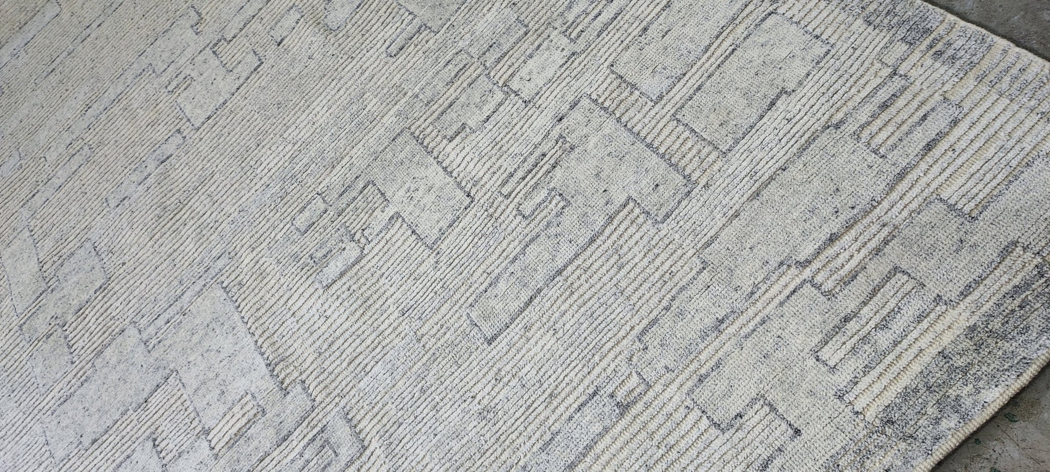 Ayako 10x14 Hand-Knotted Light Grey & Ivory Modern | Banana Manor Rug Factory Outlet