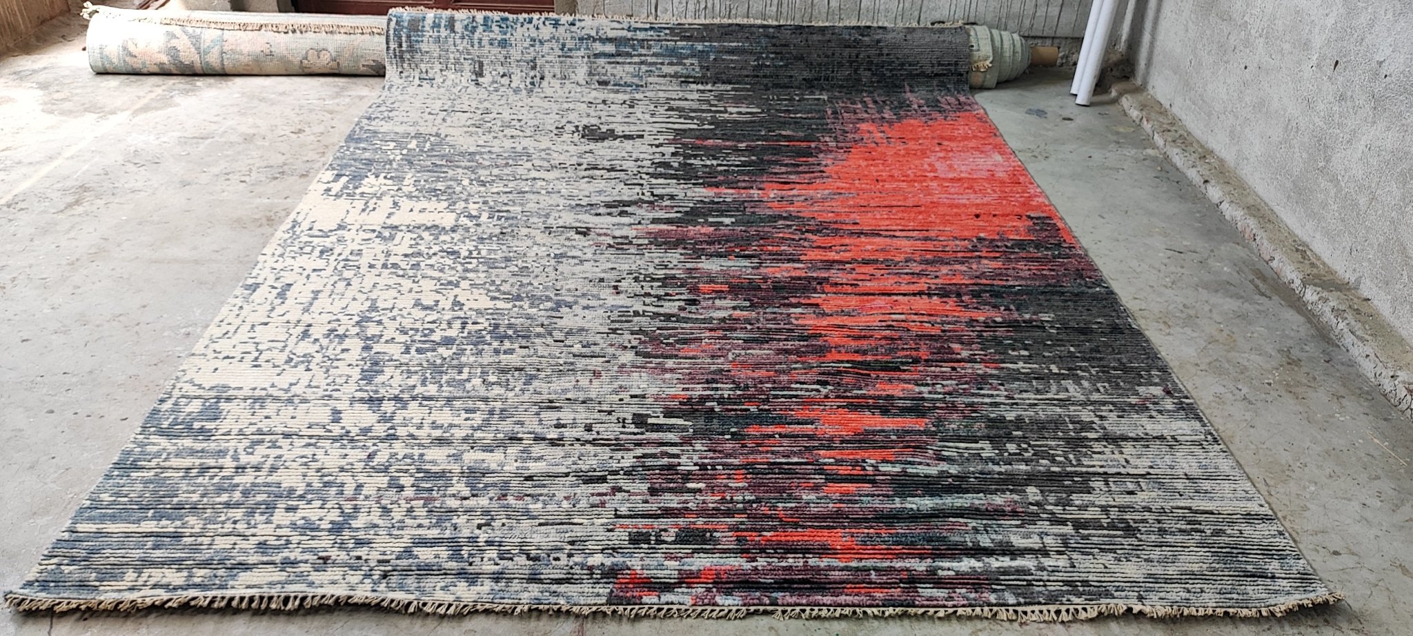 Aylar Lie 8x10.3 Grey and Red Hand-Knotted Abstract Rug | Banana Manor Rug Company