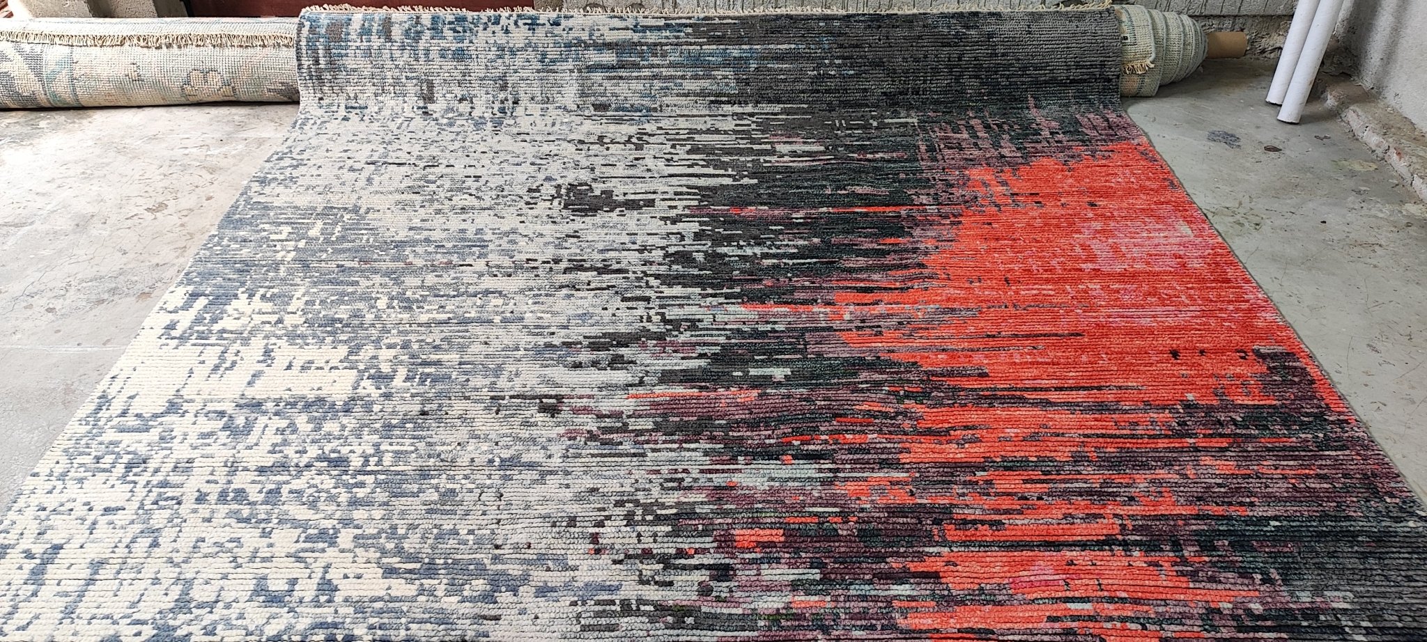 Aylar Lie 8x10.3 Grey and Red Hand-Knotted Abstract Rug | Banana Manor Rug Company