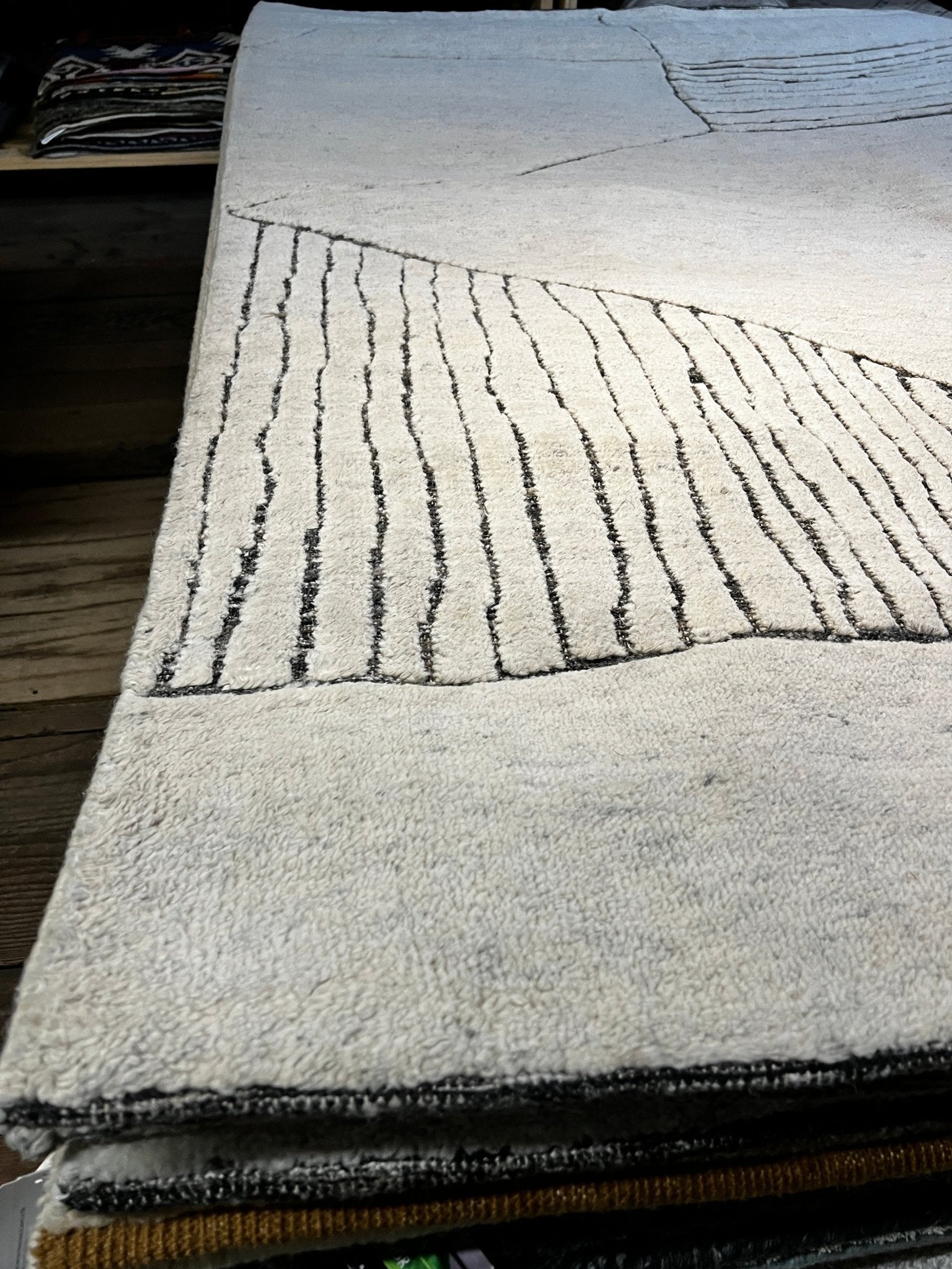 Bach 5.6x8 Hand-Knotted Grey & Ivory Cut Pile | Banana Manor Rug Factory Outlet