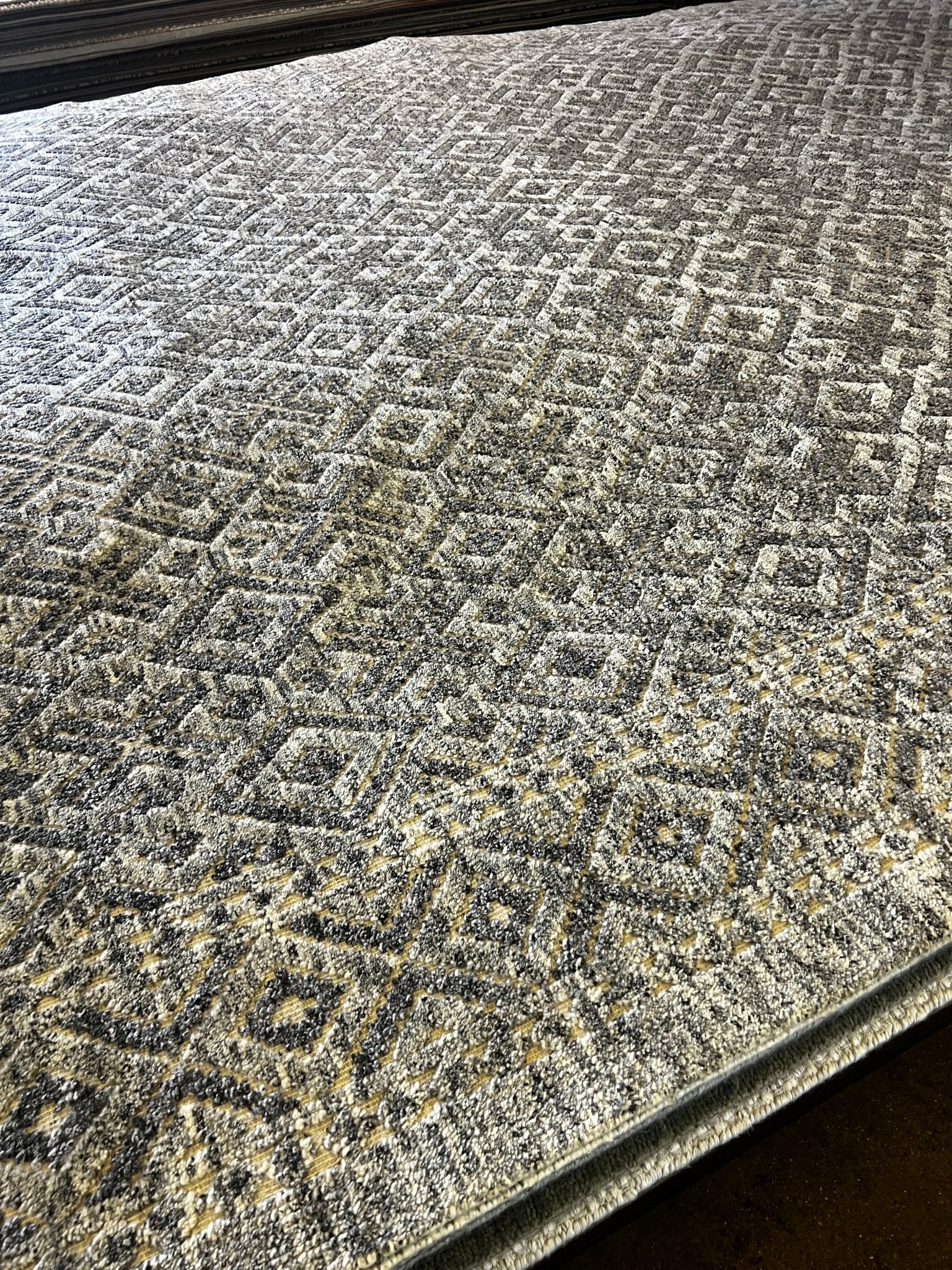Balsam 9.9x13.9 Hand-Knotted Grey & Silver Modern | Banana Manor Rug Factory Outlet