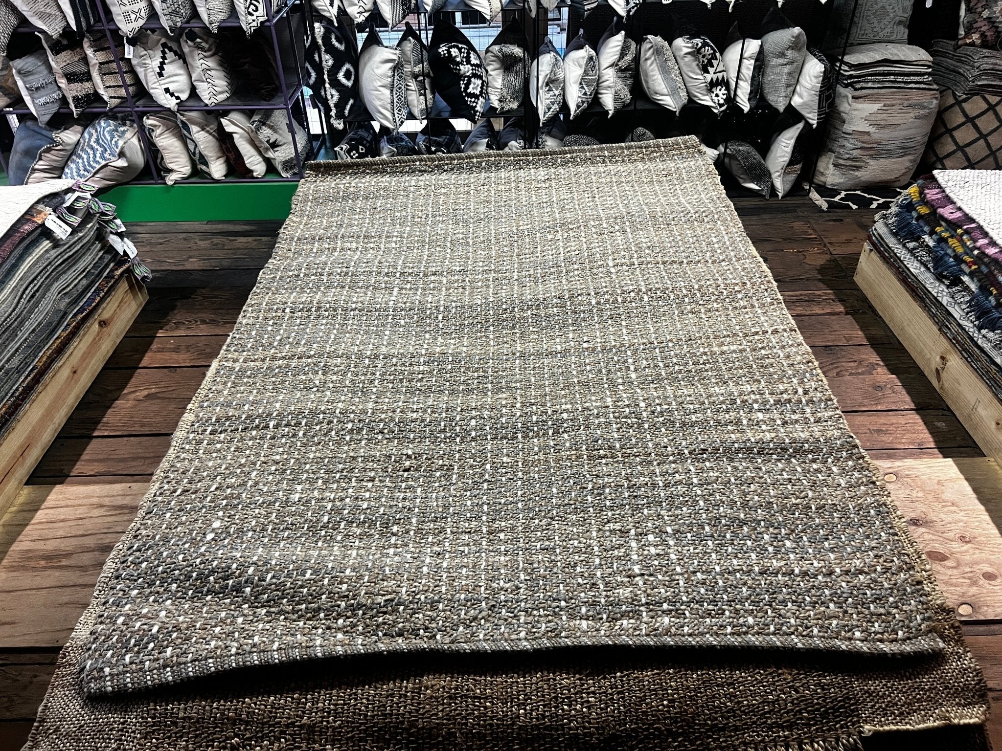 Balthazar Jones Handwoven Natural and Gray Wool and Jute Rug (multiple sizes) | Banana Manor Rug Factory Outlet