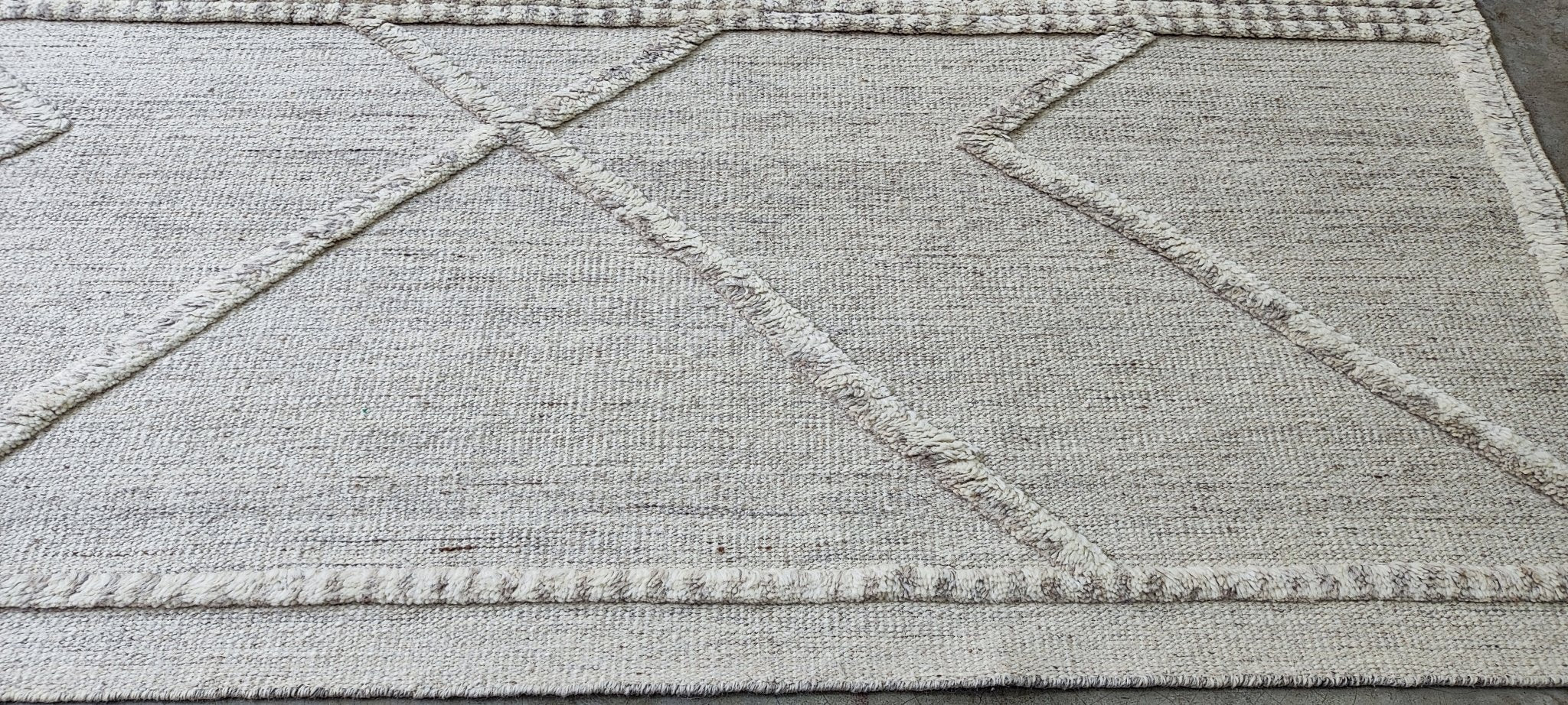 Barry 8x10 Hand-Knotted Natural Cut Pile | Banana Manor Rug Factory Outlet