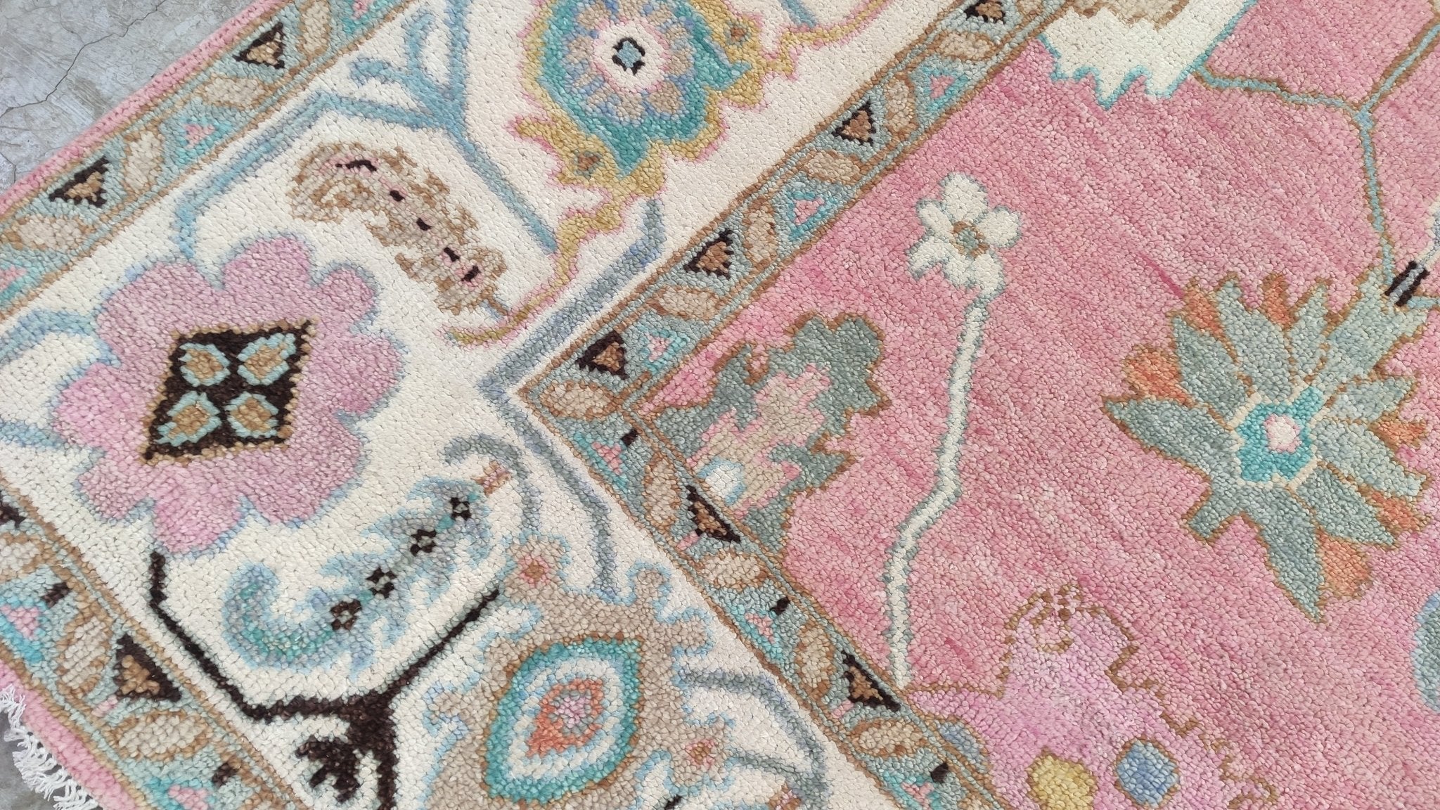 Beatrice 8x10 Pink and Ivory Hand-Knotted Oushak Rug | Banana Manor Rug Company