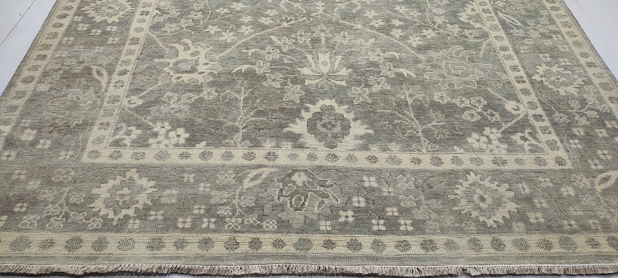 Becki 9x12 Hand-Knotted Grey & Silver Oushak | Banana Manor Rug Factory Outlet