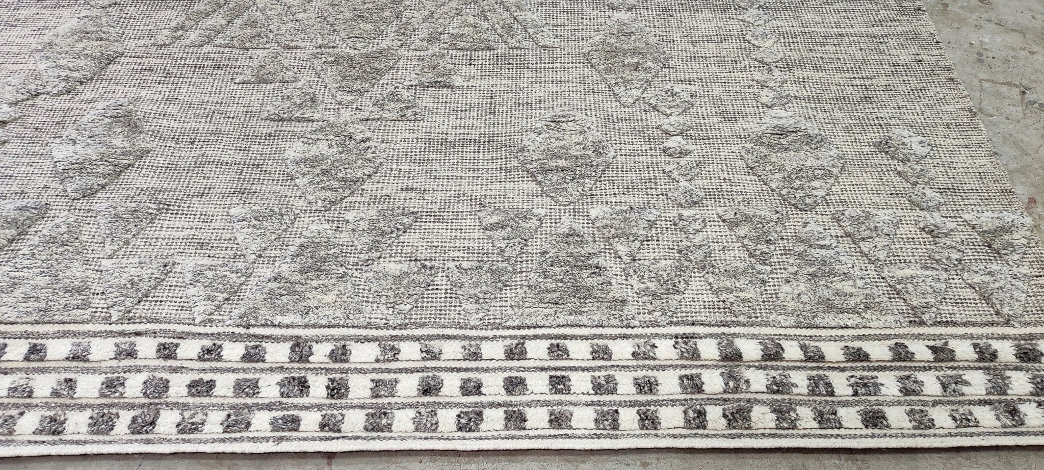 Ben Dover 8.3x10 Hand-Knotted Grey High Low | Banana Manor Rug Factory Outlet