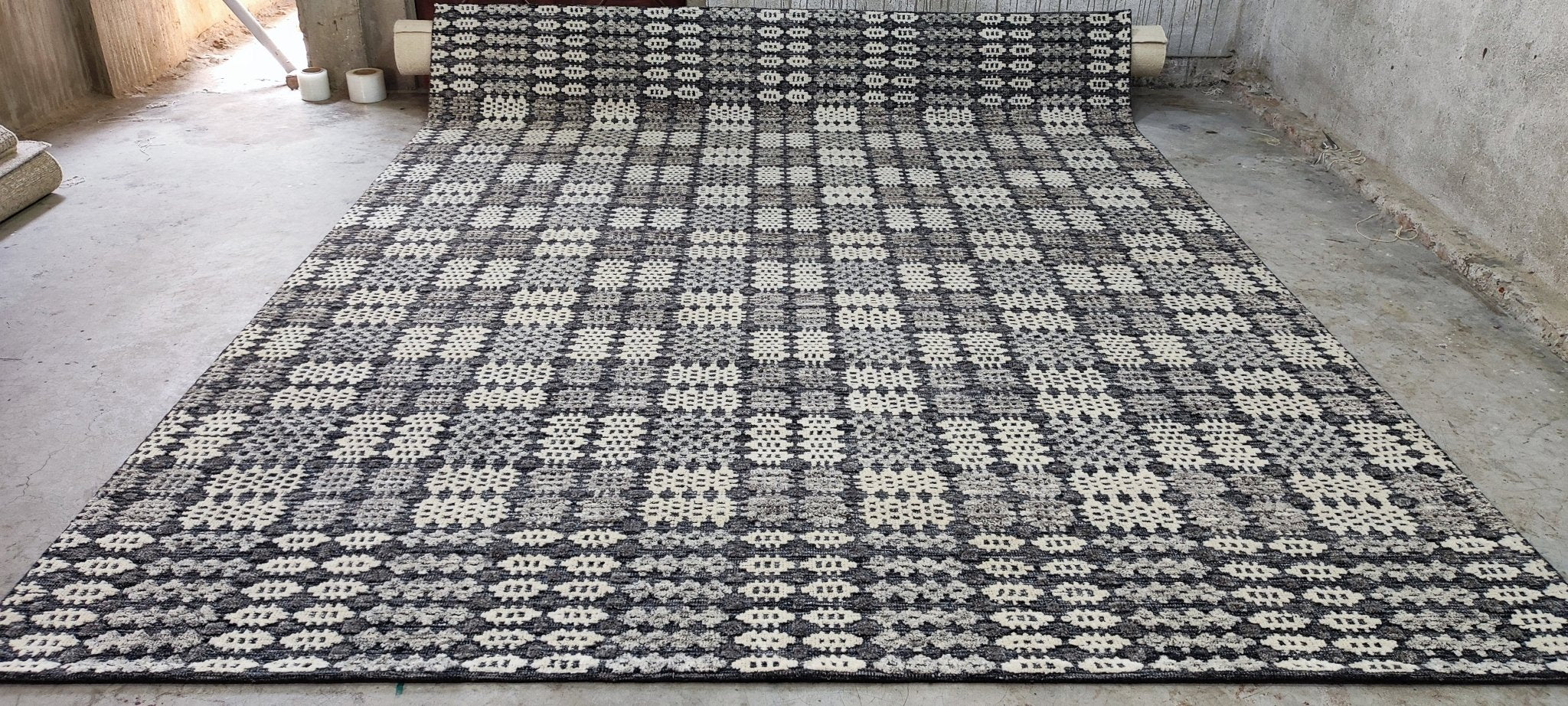 Bennent 9.3x11.9 Hand-Knotted Dark Grey & Beige Modern | Banana Manor Rug Factory Outlet