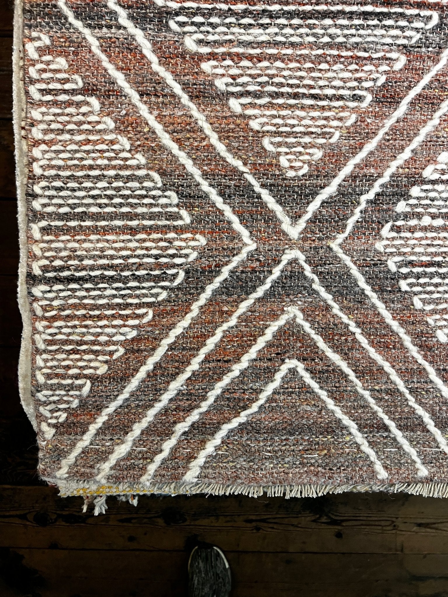 Besame 5.3x6.6 Handwoven Soft Rust Modern | Banana Manor Rug Factory Outlet