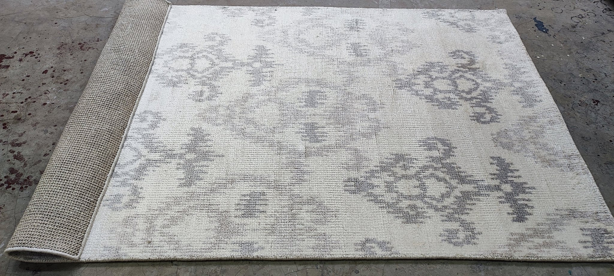 Bibi 4x6 Ivory & Tan Ikat | Banana Manor Rug Factory Outlet