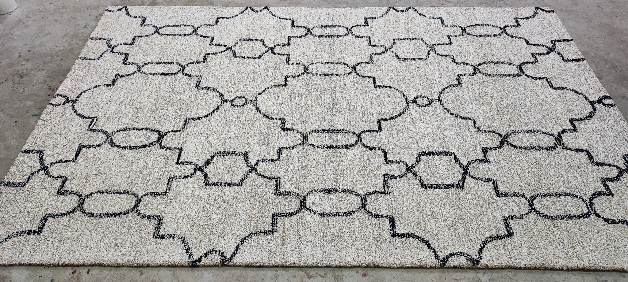 Biff Rose 5x8 Hand-Tufted Beige & Black Grill | Banana Manor Rug Factory Outlet