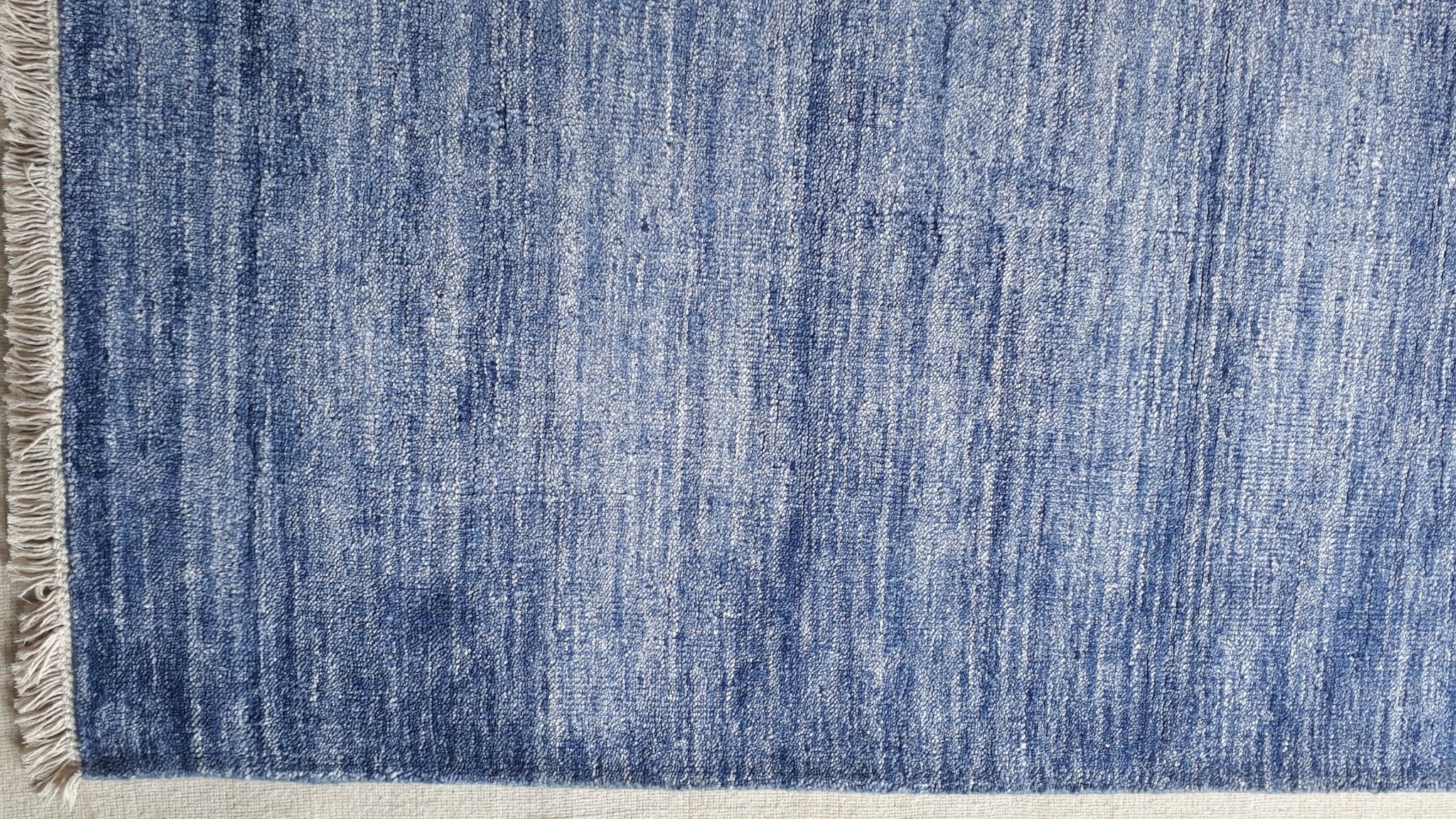 Big Blue Hand-Knotted Viscose Plain-Abrashed-Textured 6'x8' Rug | Banana Manor Rug Company
