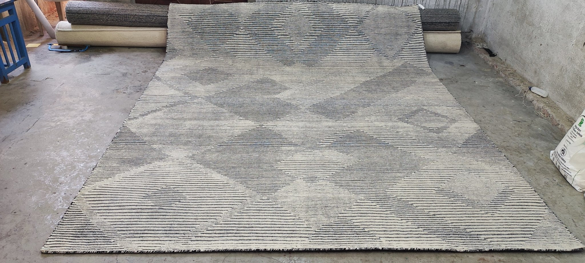 Bill Robinson Hand-Knotted Modern Rug Ivory and Grey High-Low 8x10 | Banana Manor Rug Company