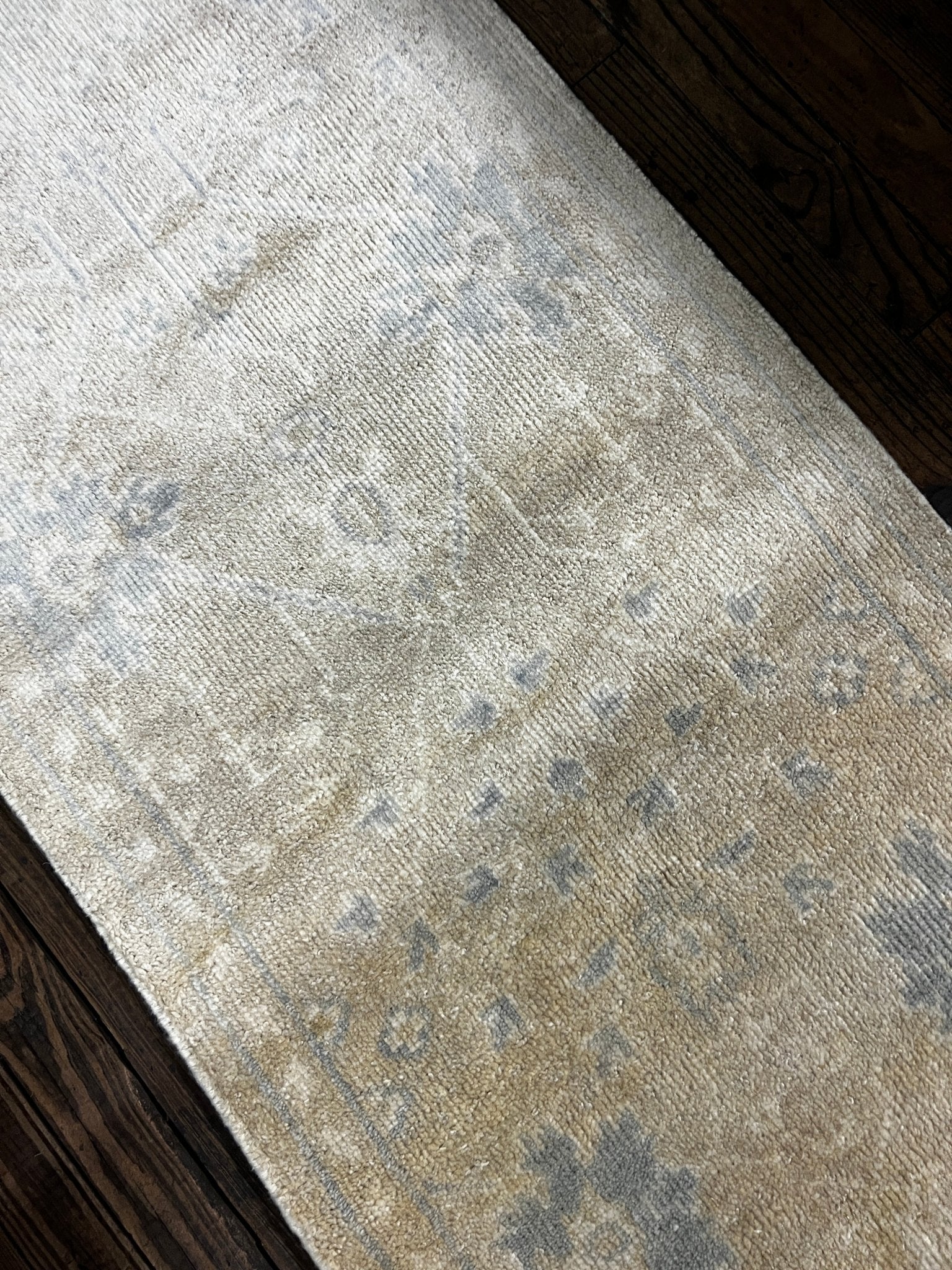 Bonnie 2.6x12.3 Hand-Knotted Beige & Silver Oushak Runner | Banana Manor Rug Factory Outlet