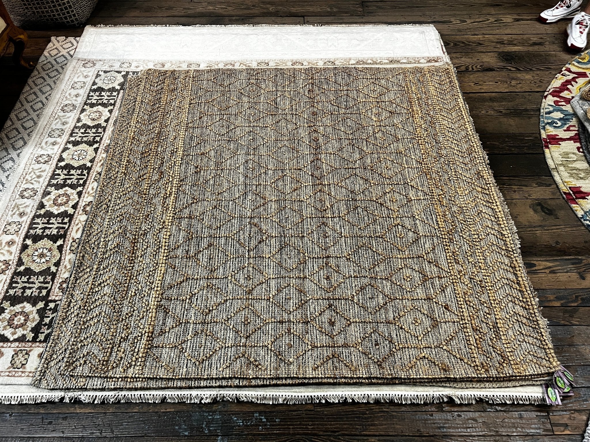 Boom Boom 6x6 Square Handwoven Jute Rug (Assorted Designs) | Banana Manor Rug Factory Outlet