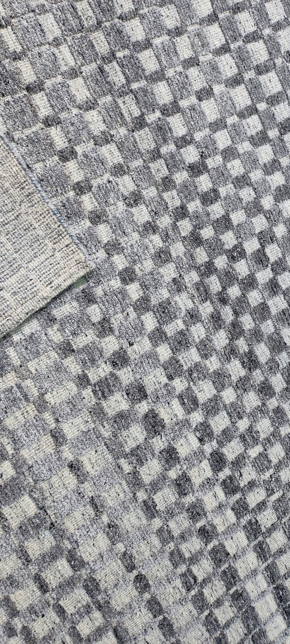 Bradford 8.3x11.6 Hand-Knotted Silver & Grey High Low | Banana Manor Rug Factory Outlet