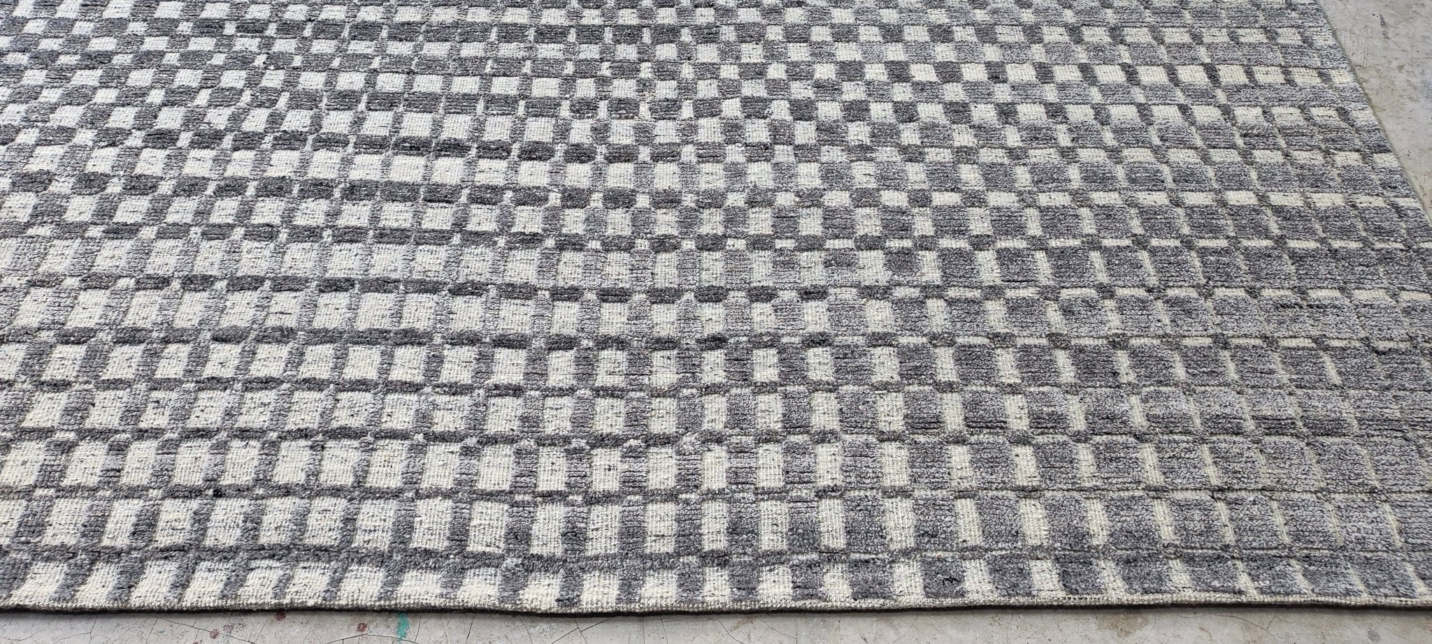 Bradford 8.3x11.6 Hand-Knotted Silver & Grey High Low | Banana Manor Rug Factory Outlet