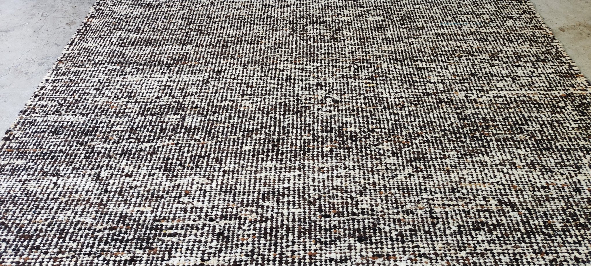 Brian 8x10 Handwoven Textured Wool Durrie | Banana Manor Rug Factory Outlet