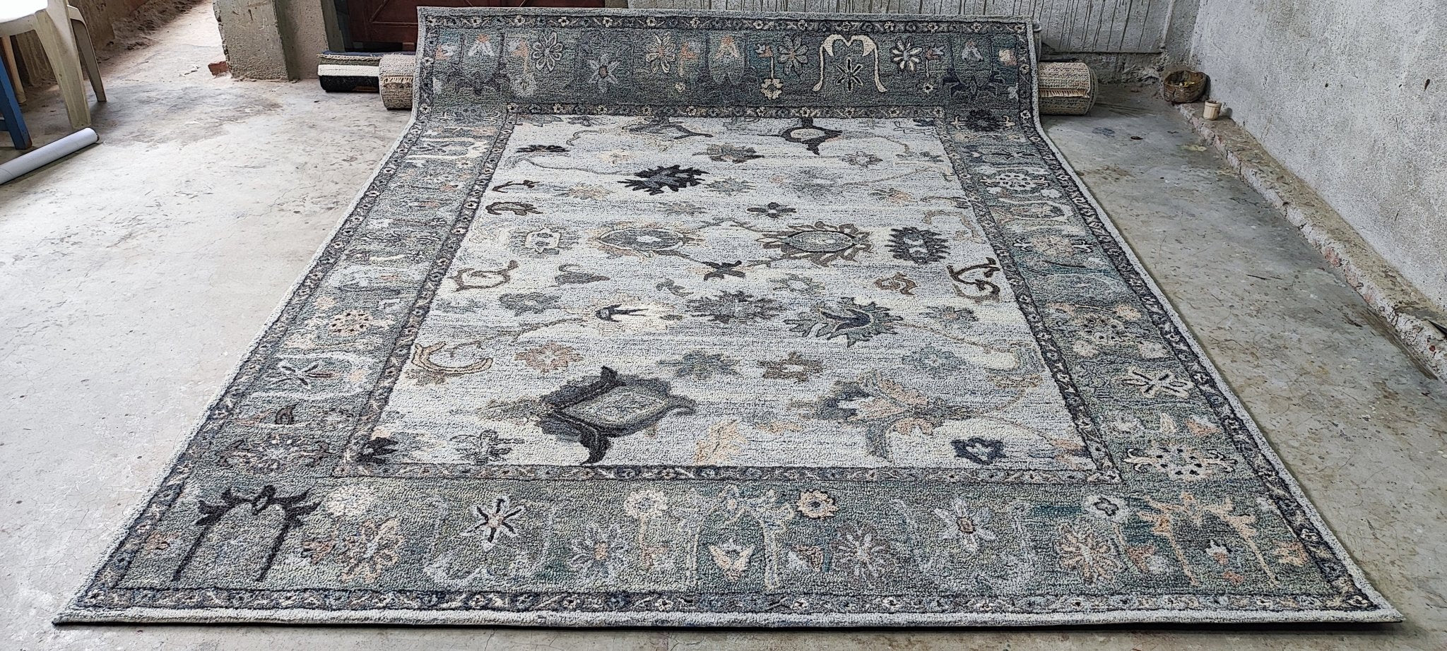 Brigtsen's 8x10 Handtufted Natural Grey Oushak Loop | Banana Manor Rug Factory Outlet