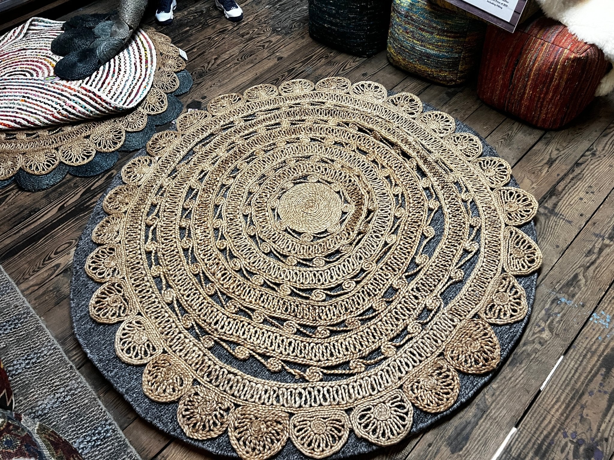 Broad Street 6.6x6.6 Handwoven Natural Round Jute Rug | Banana Manor Rug Factory Outlet