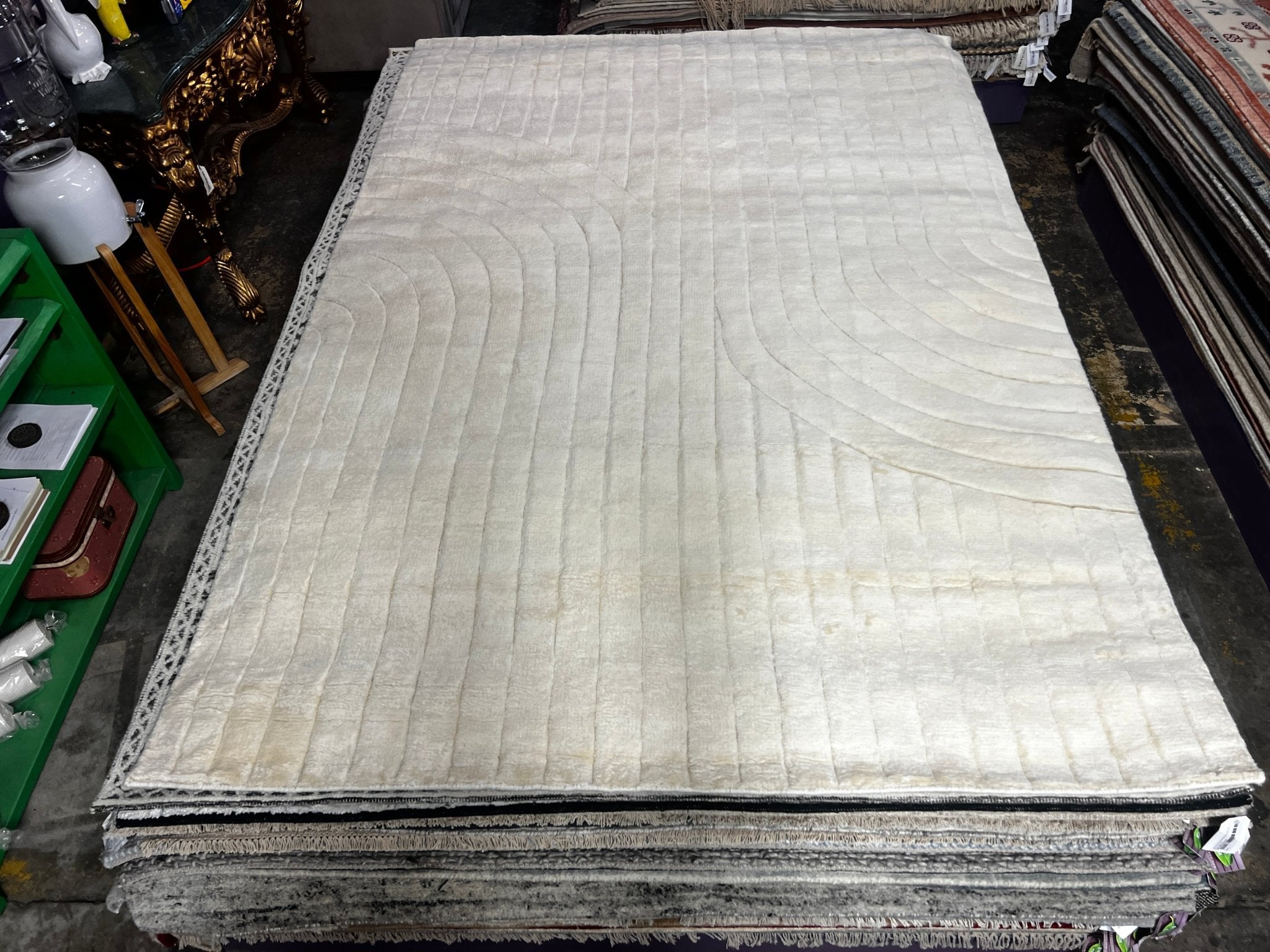 Buck Hand-Knotted White Modern (Multiple Sizes) | Banana Manor Rug Factory Outlet