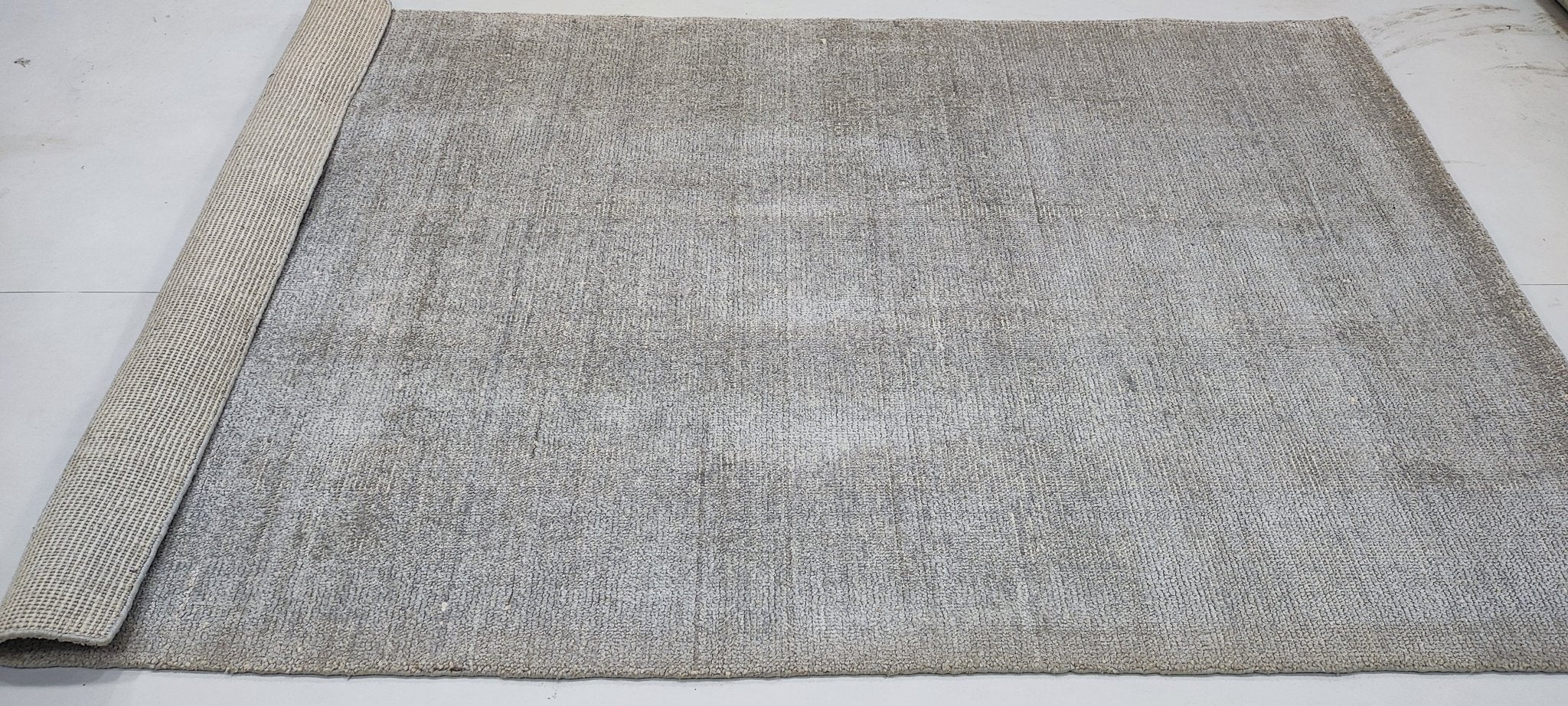 Cady 5x8 Hand-Knotted Silver & Grey Cut Pile | Banana Manor Rug Factory Outlet