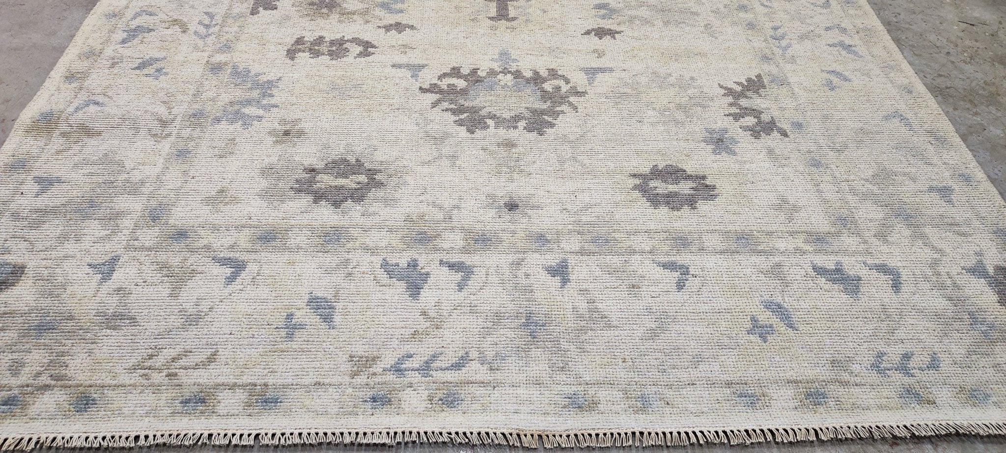 Carly 8.3x10 Hand Knotted Silver & Grey Oushak | Banana Manor Rug Factory Outlet