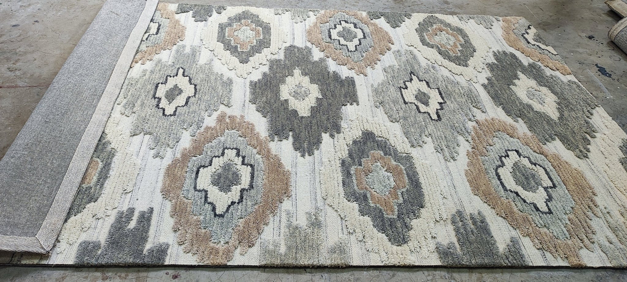 Carousel 5x7.9 Handwoven Grey Mix Ikat | Banana Manor Rug Factory Outlet