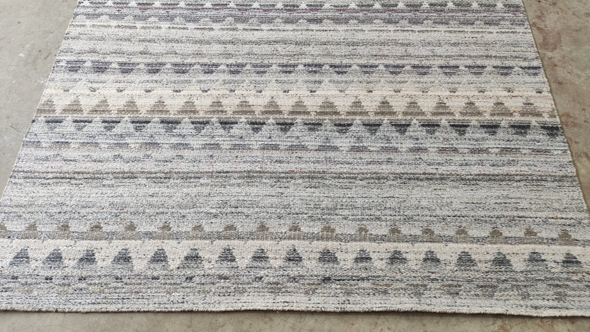 Celerie 5x8.3 Handwoven Abstract Rug | Banana Manor Rug Company