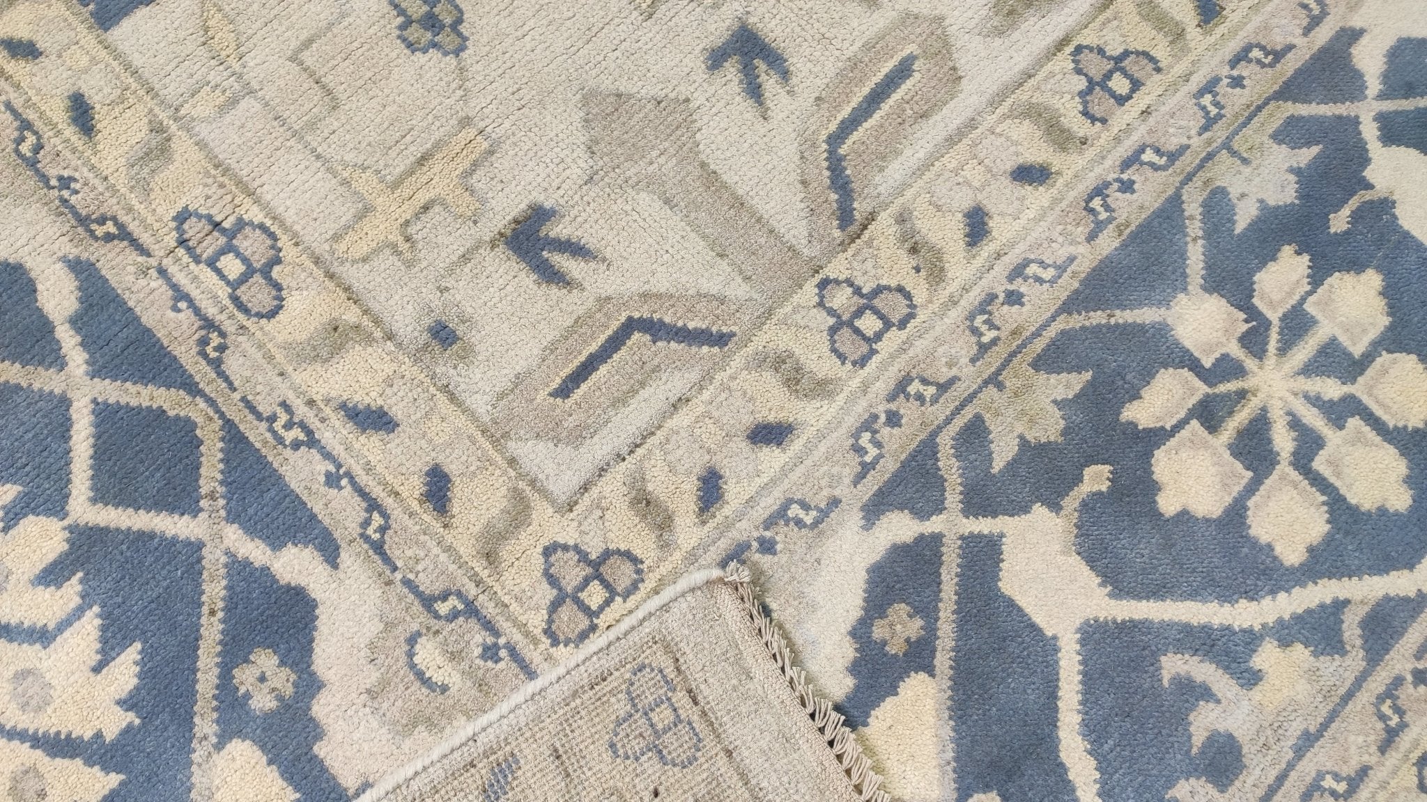 Chanel 11.9x17.9 Ivory and Light Blue Hand-Knotted Oushak Rug | Banana Manor Rug Company