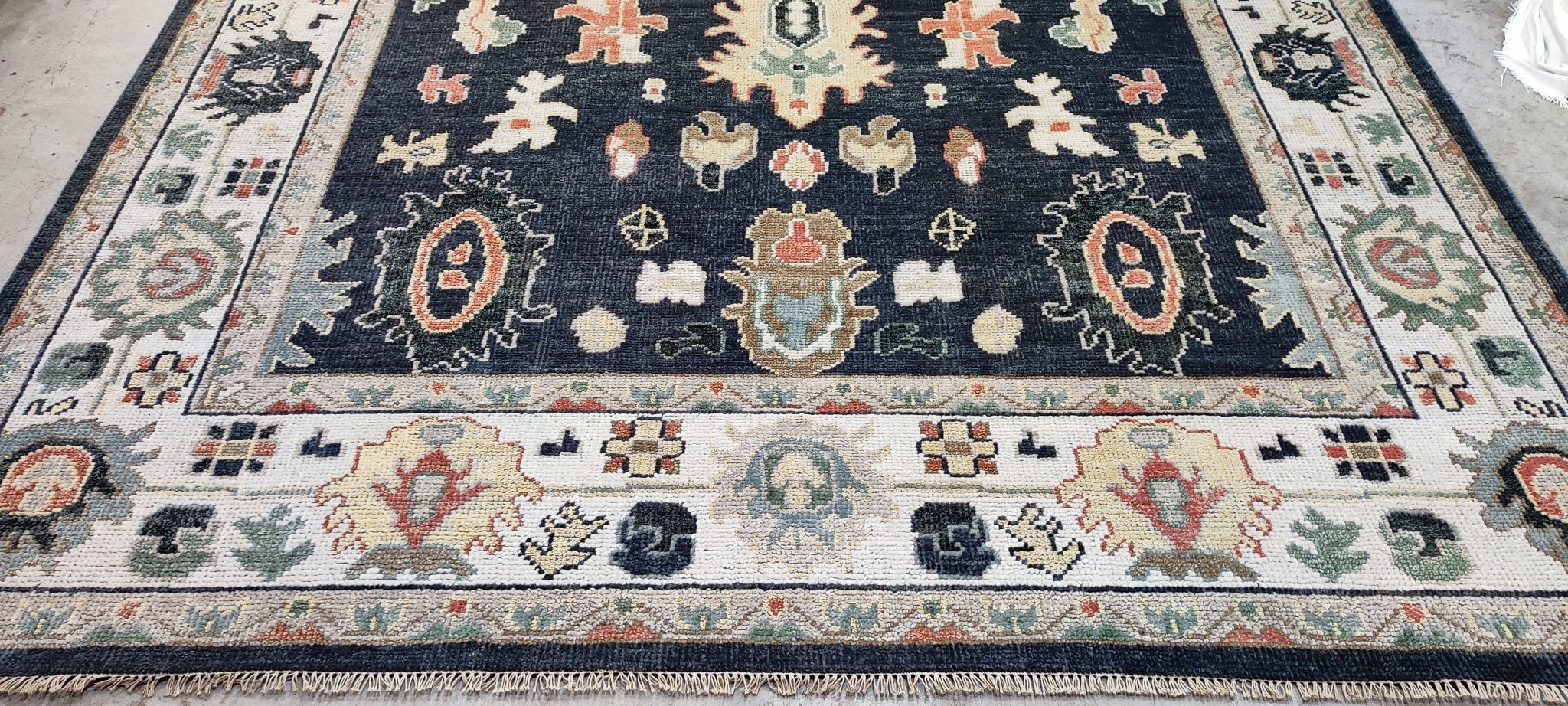 Charlotte Ronson 9x12 Ivory and Black Hand-Knotted Oushak Rug | Banana Manor Rug Company