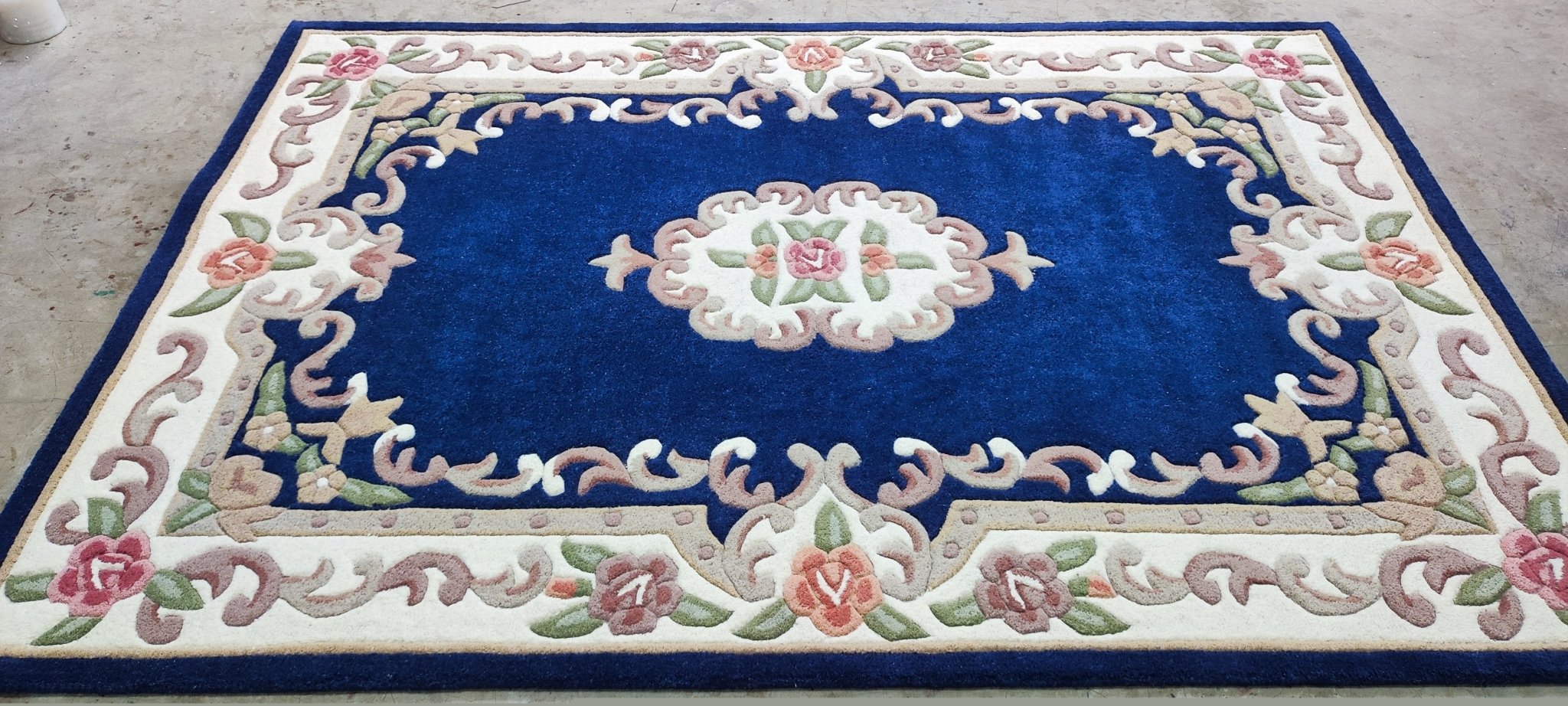 Chase Cashe 5.3x7.6 Hand-Tufted Blue & Ivory Aubusson | Banana Manor Rug Factory Outlet