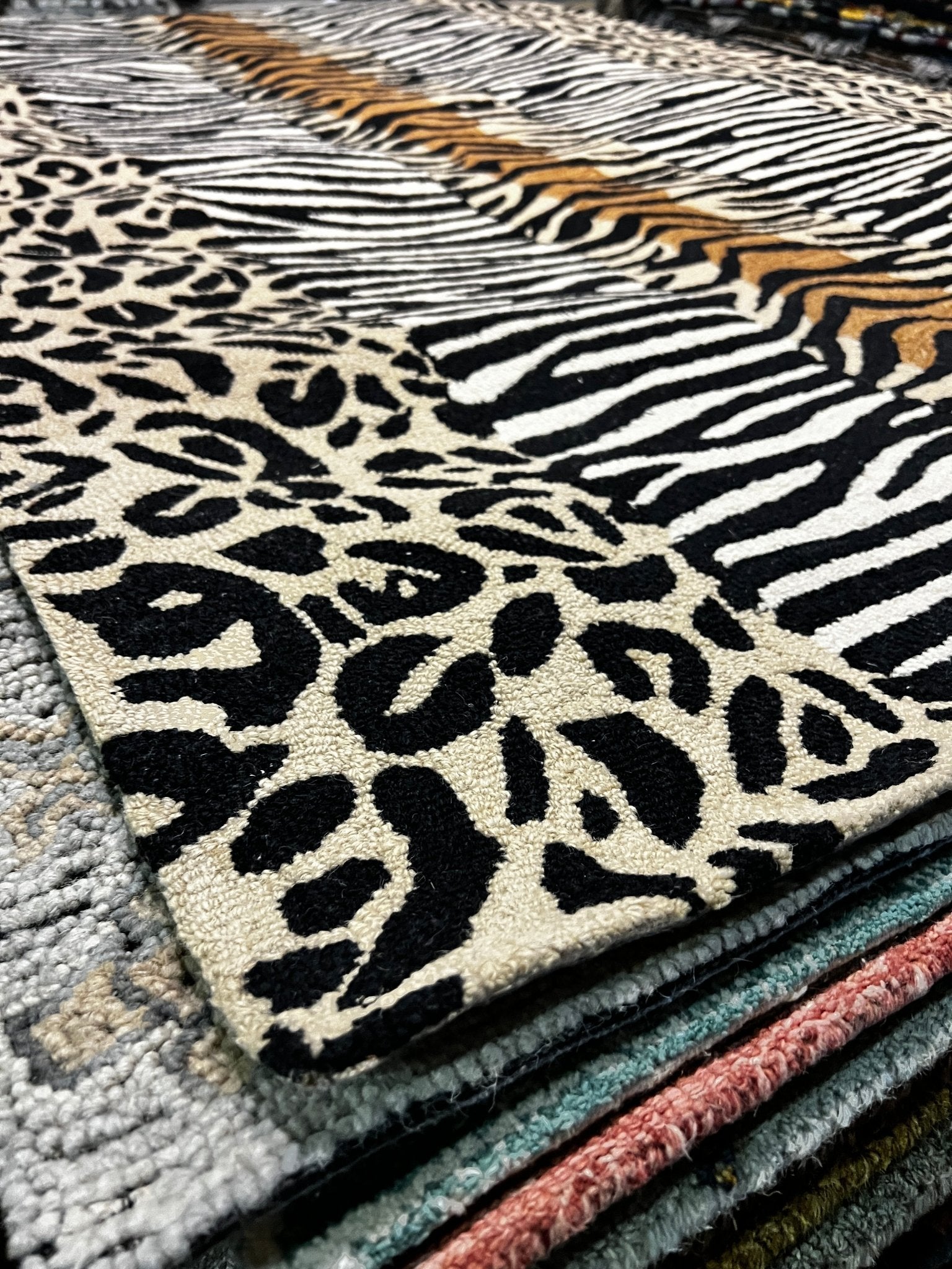 Chris Owens 5x8 Hand-Tufted Jungle Orgy | Banana Manor Rug Factory Outlet