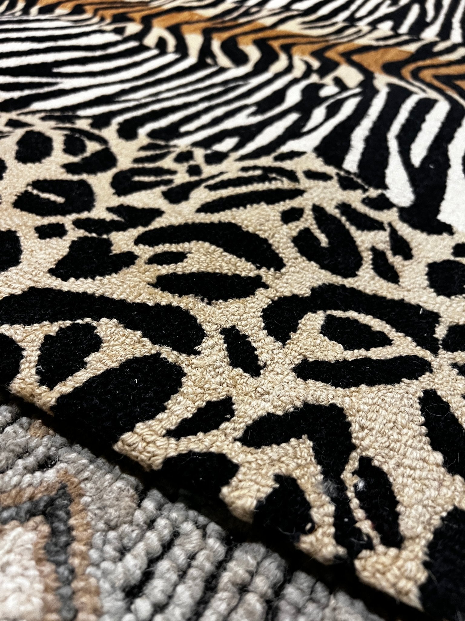 Chris Owens 5x8 Hand-Tufted Jungle Orgy | Banana Manor Rug Factory Outlet