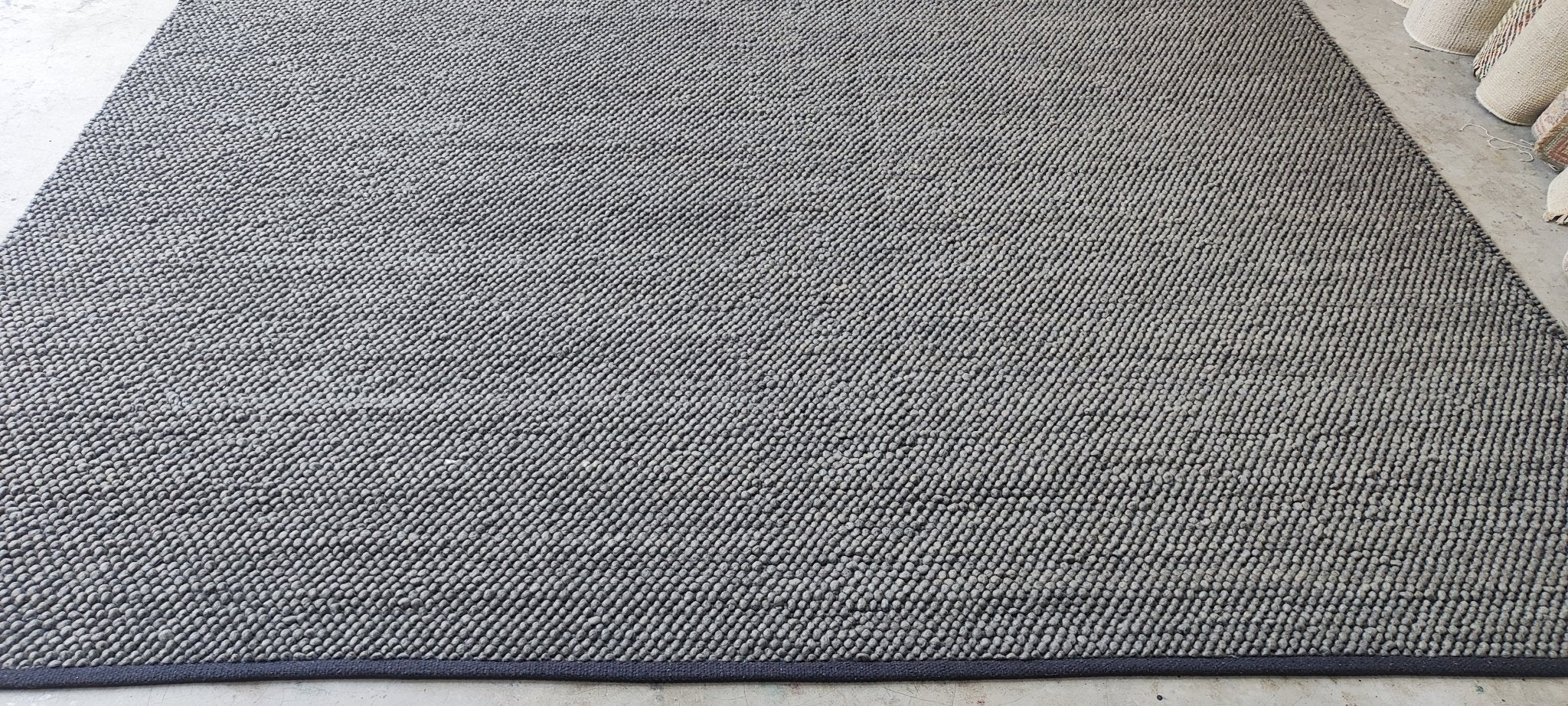 Clark Hand-Knotted Grey *Eye Ball? (Multiple Sizes) | Banana Manor Rug Factory Outlet