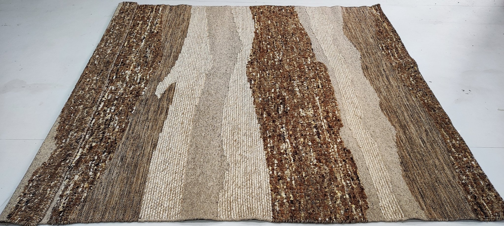 Cleopatra 6x6.9 Handwoven Beige & Brown Modern Durrie | Banana Manor Rug Factory Outlet