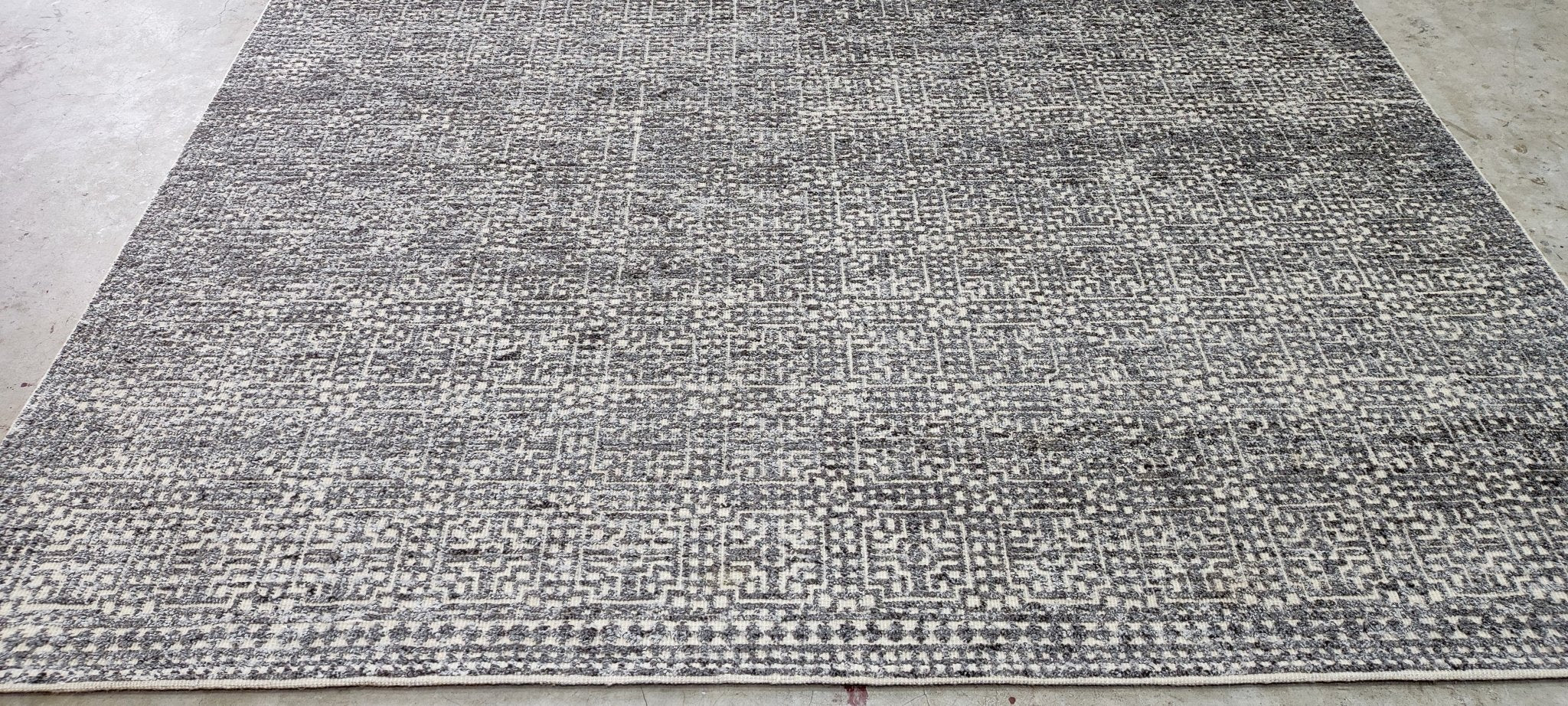 Cobb 9x11.9 Hand-Knotted Grey & Ivory Modern | Banana Manor Rug Factory Outlet