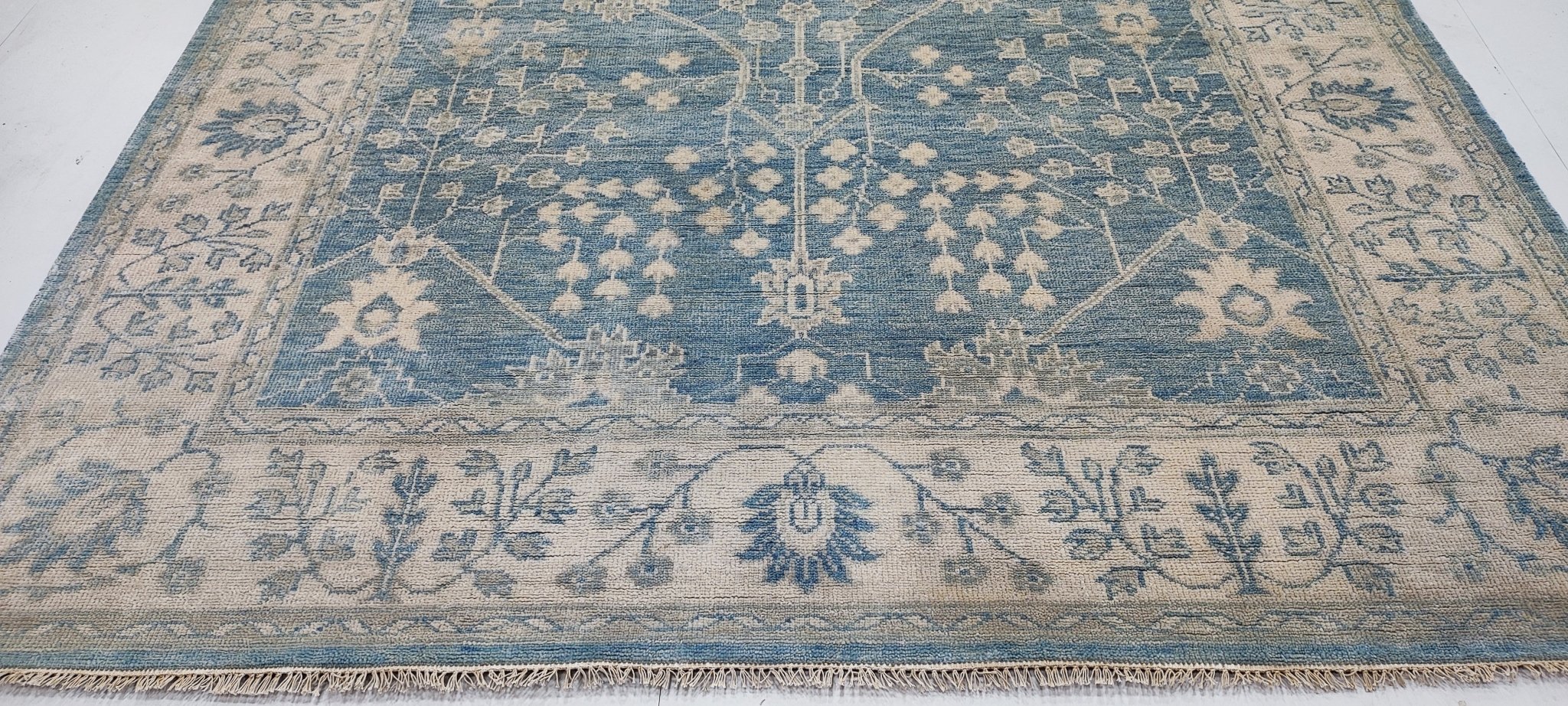 Connie 8x10 Hand-Knotted Aqua & Ivory Oushak | Banana Manor Rug Factory Outlet
