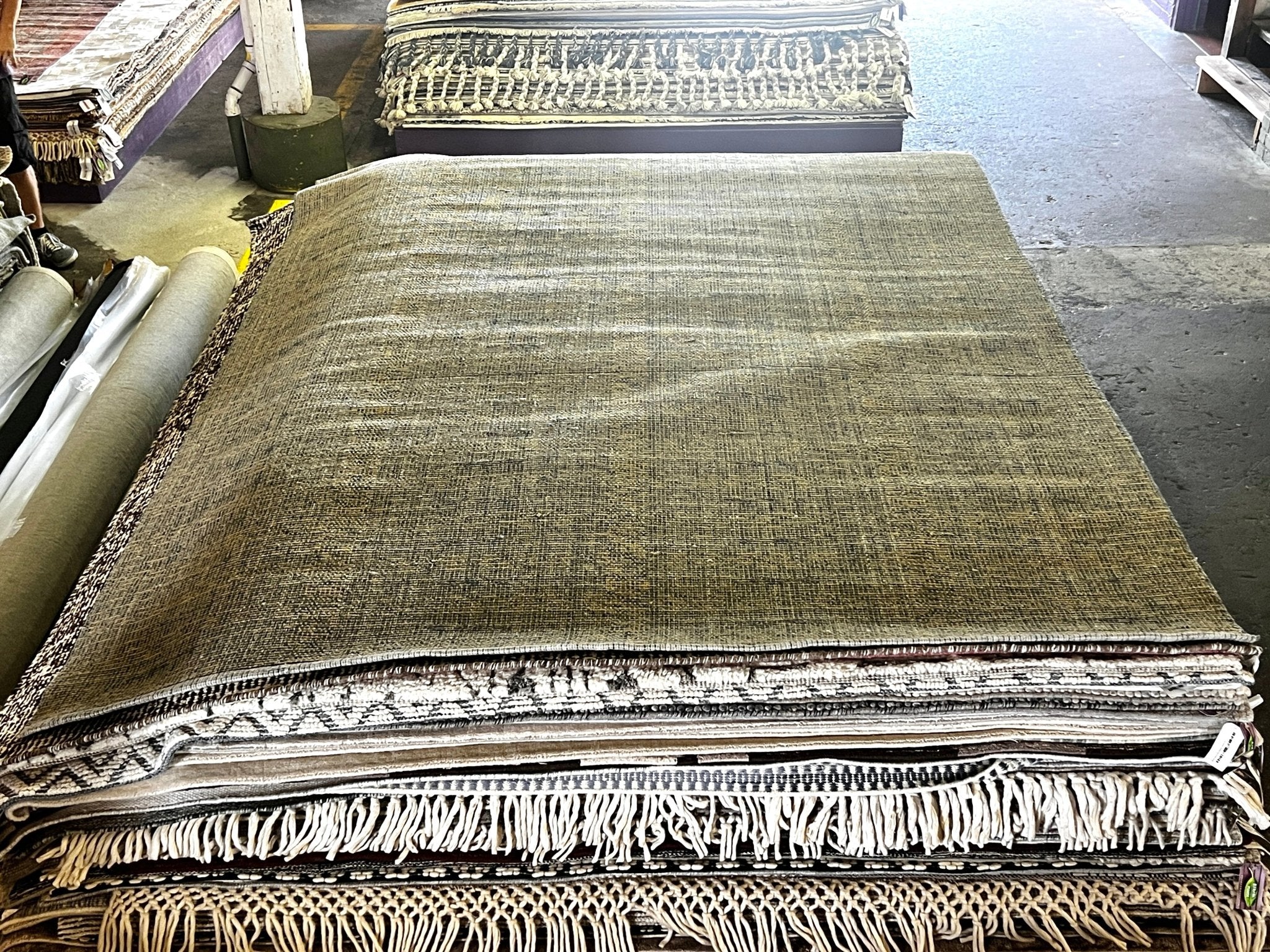 Contessa 7.9x10 Handwoven Textured Wool Durrie | Banana Manor Rug Factory Outlet