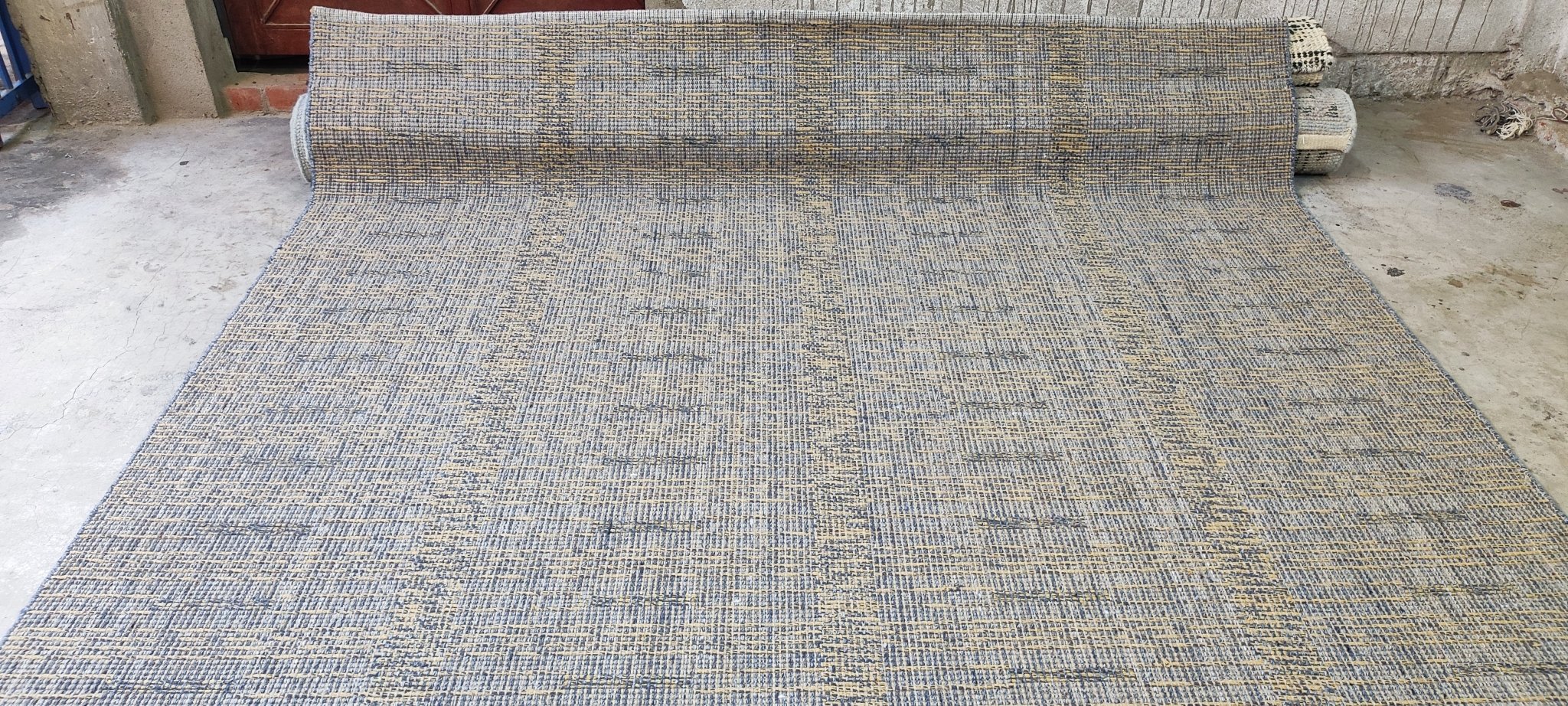 Contessa 7.9x10 Handwoven Textured Wool Durrie | Banana Manor Rug Factory Outlet