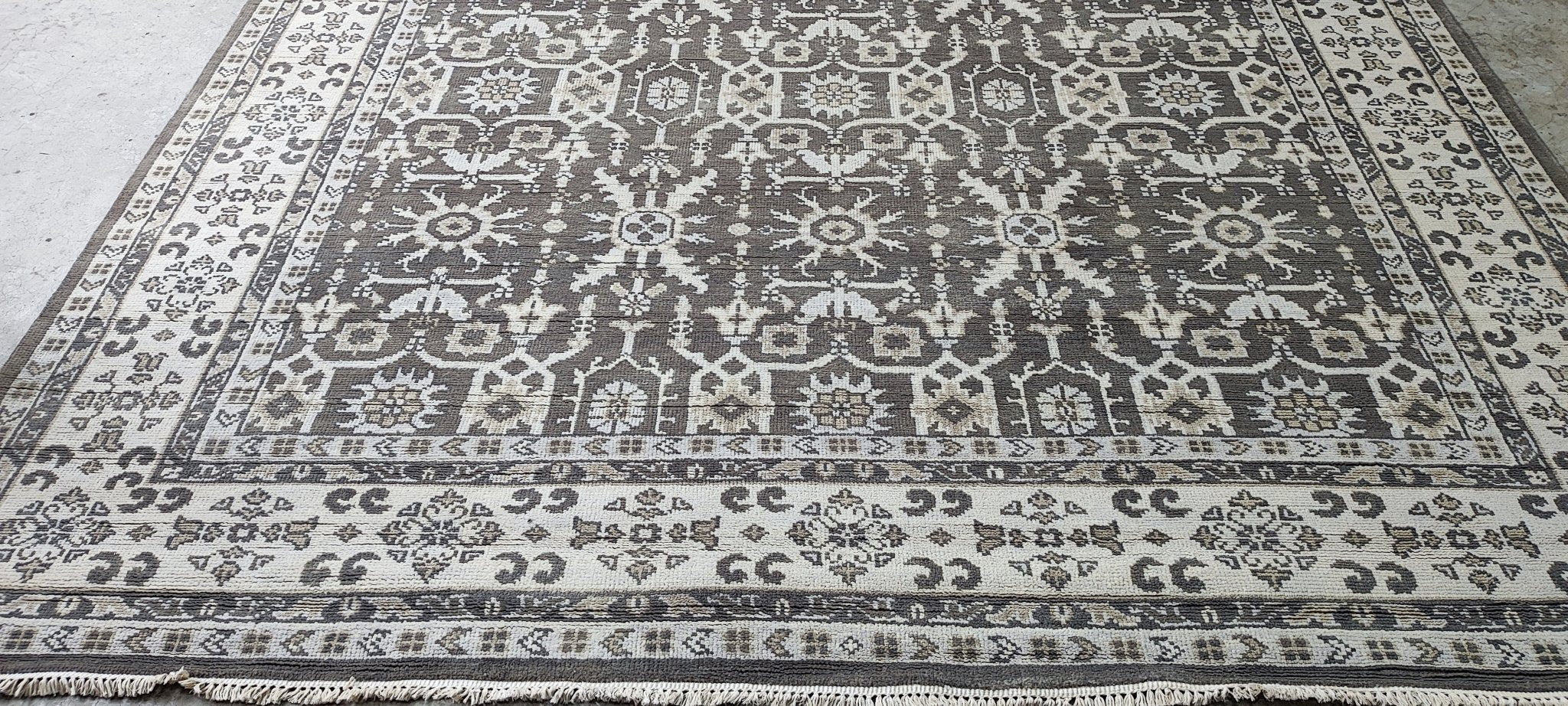 Corin 8.9x11.9 Hand Knotted Grey & Ivory All Over | Banana Manor Rug Factory Outlet