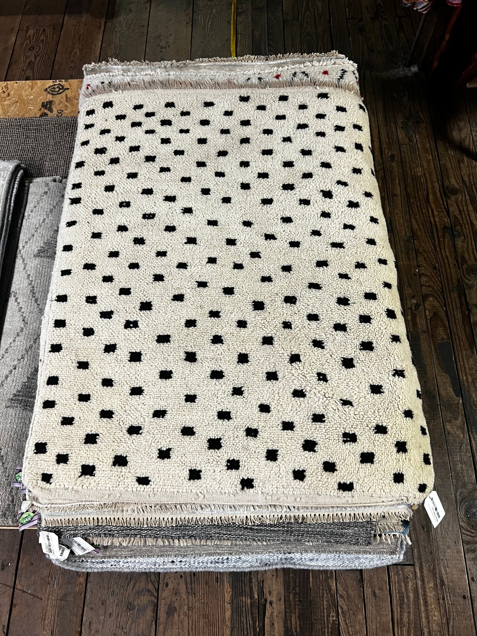 Cruella 3.4x 4.4 Black and White Spotted Handwoven Moroccan Rug | Banana Manor Rug Factory Outlet